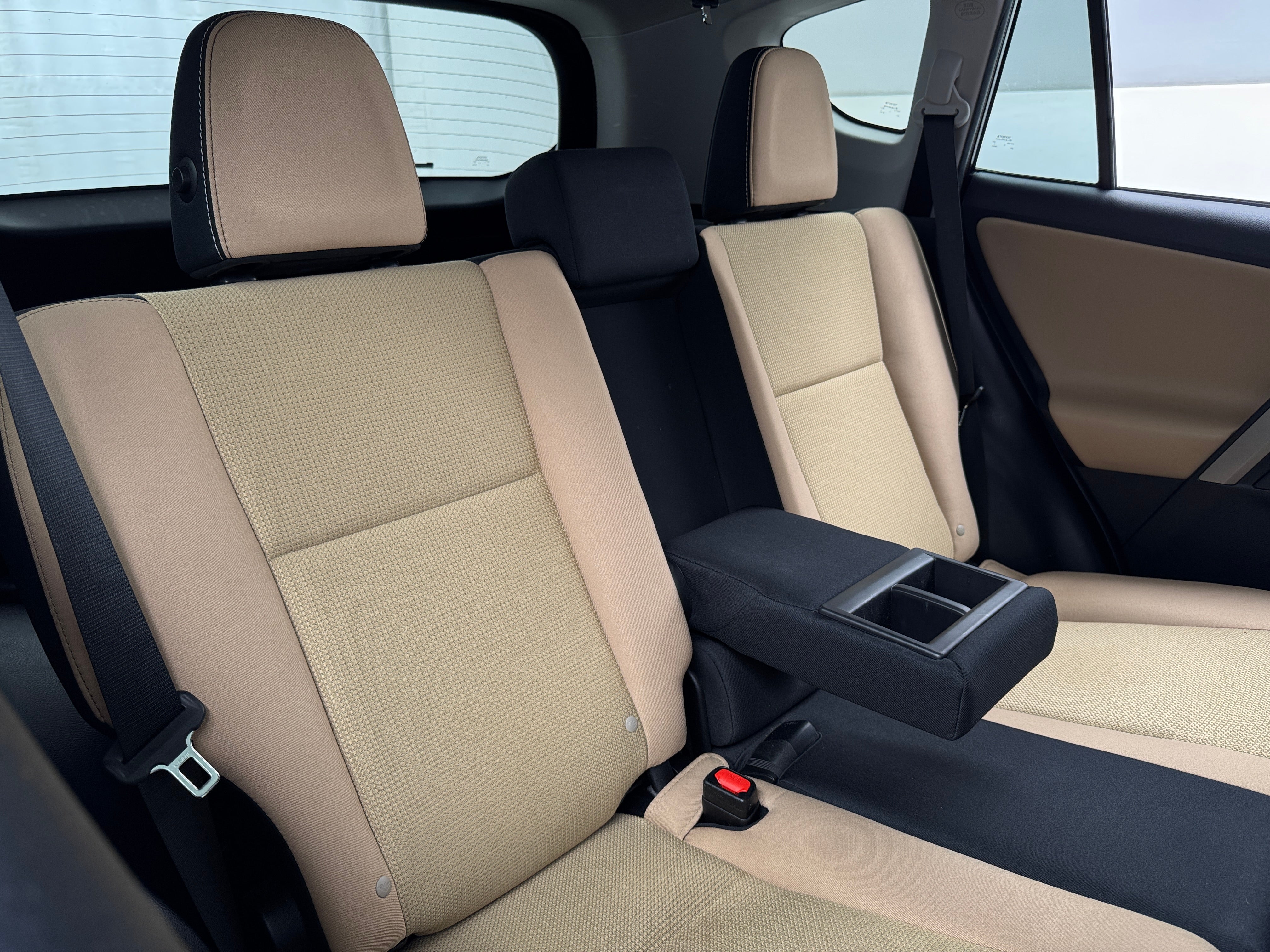 2018 Toyota RAV4 XLE 6