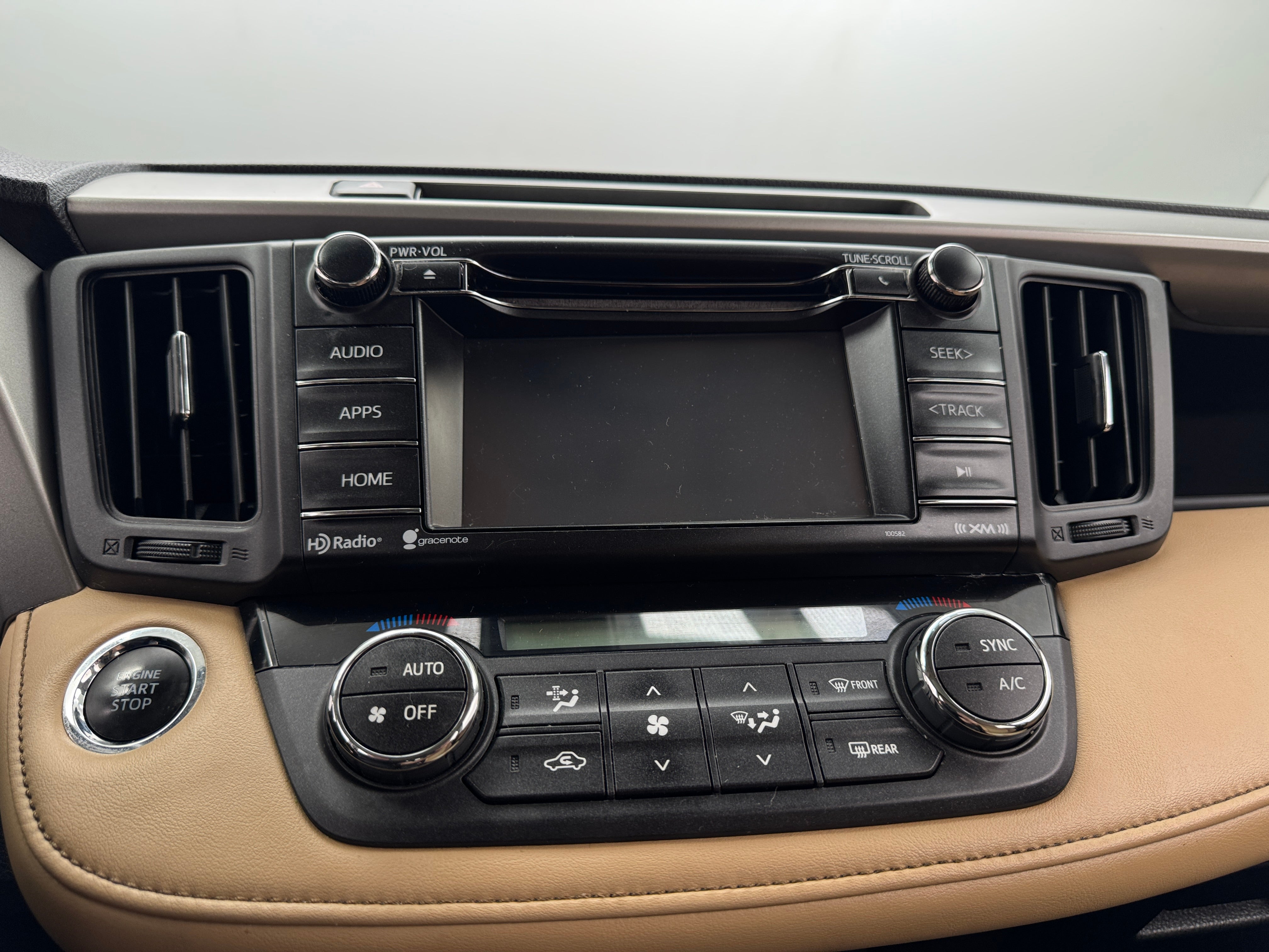 2018 Toyota RAV4 XLE 4