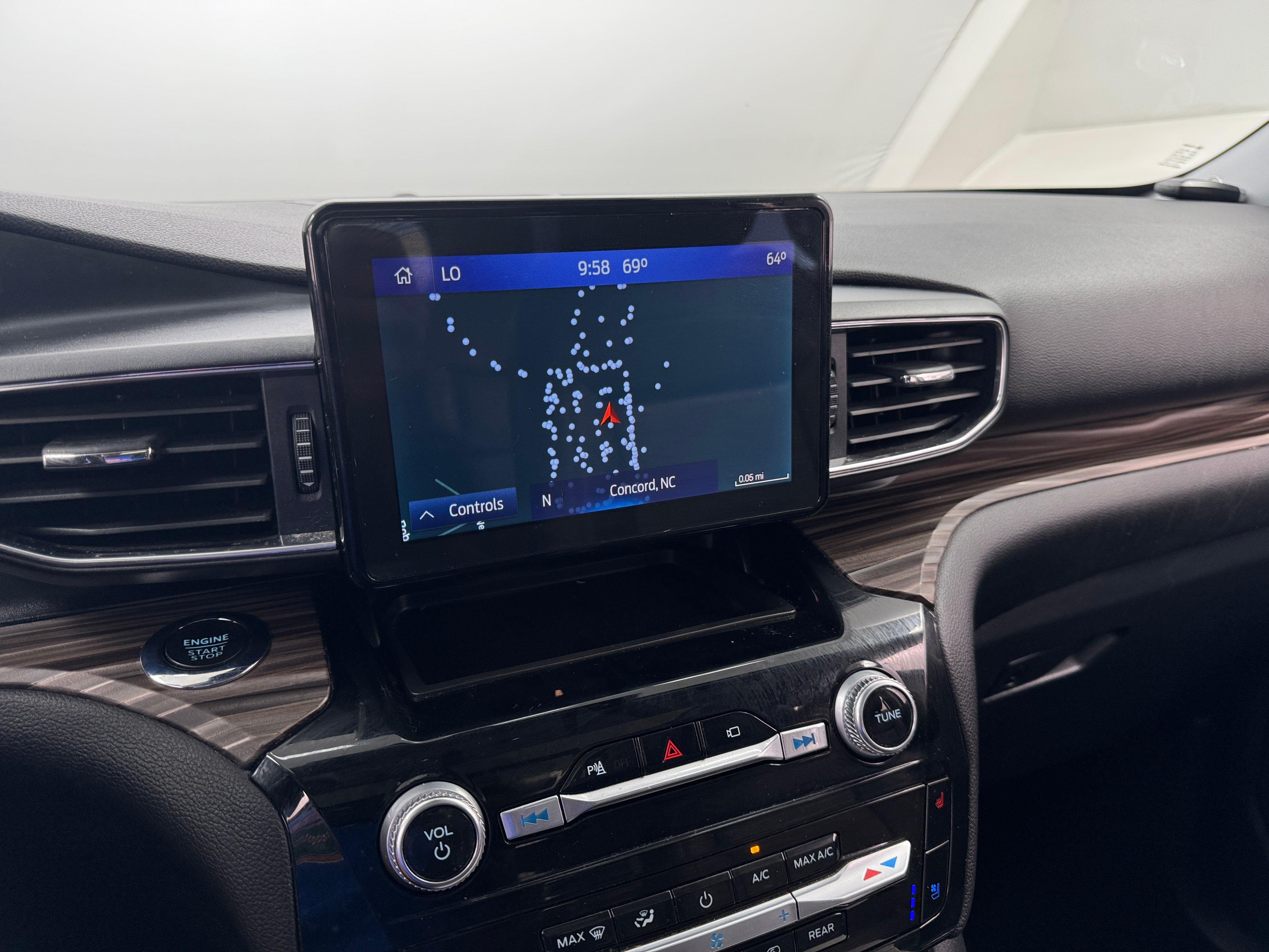 2022 Ford Explorer Limited 3