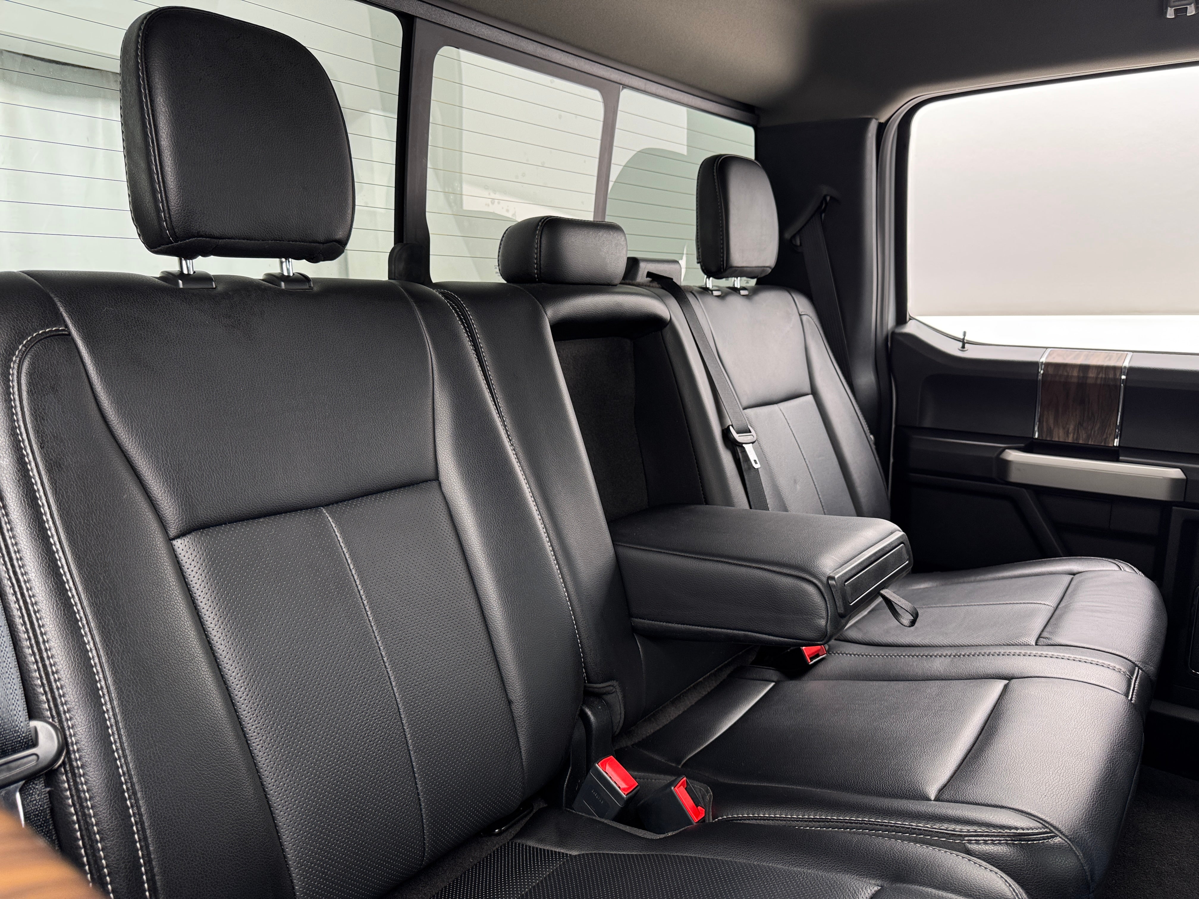 2020 Ford Econoline E-150 5