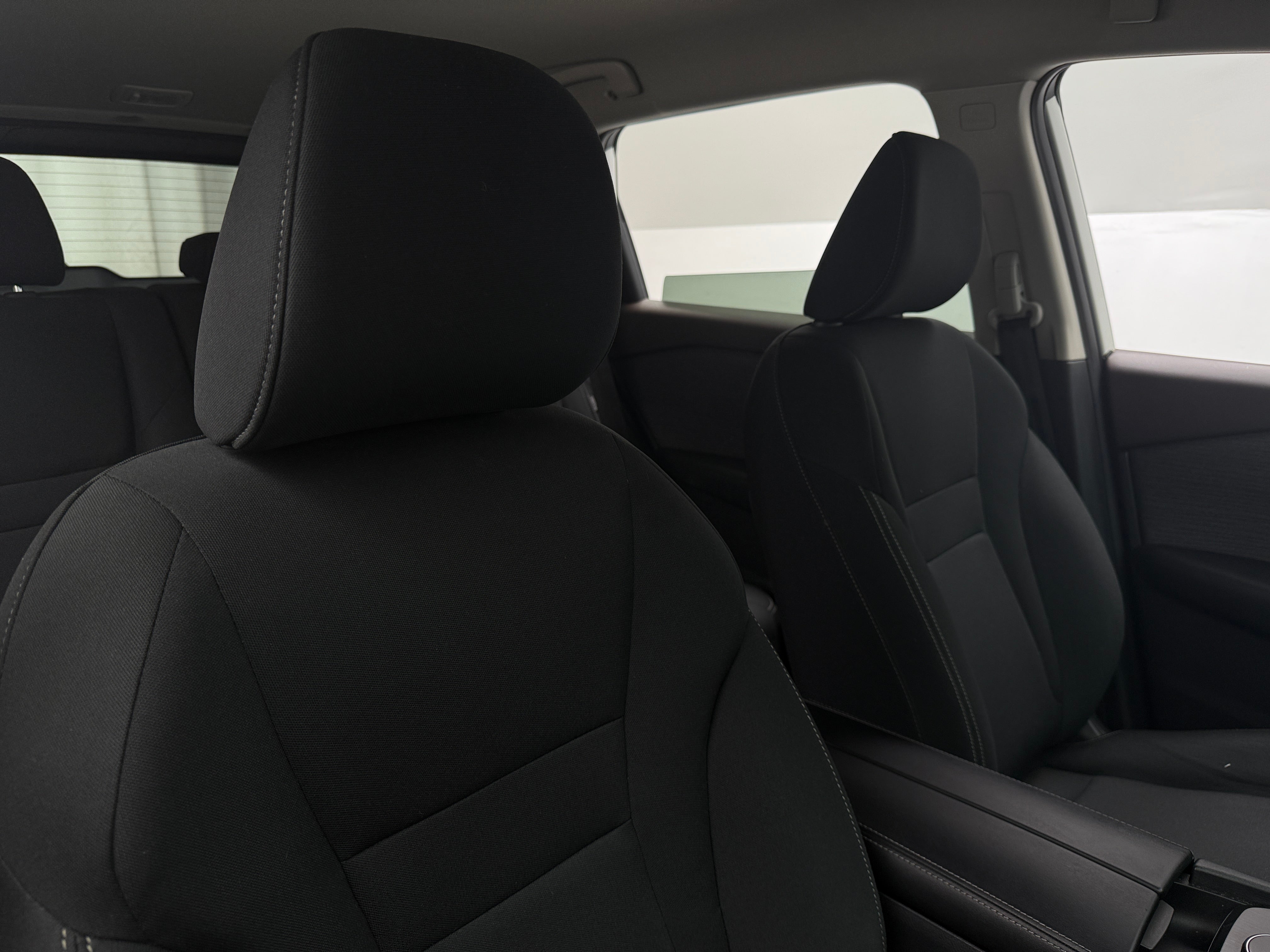 2023 Nissan Rogue S 2
