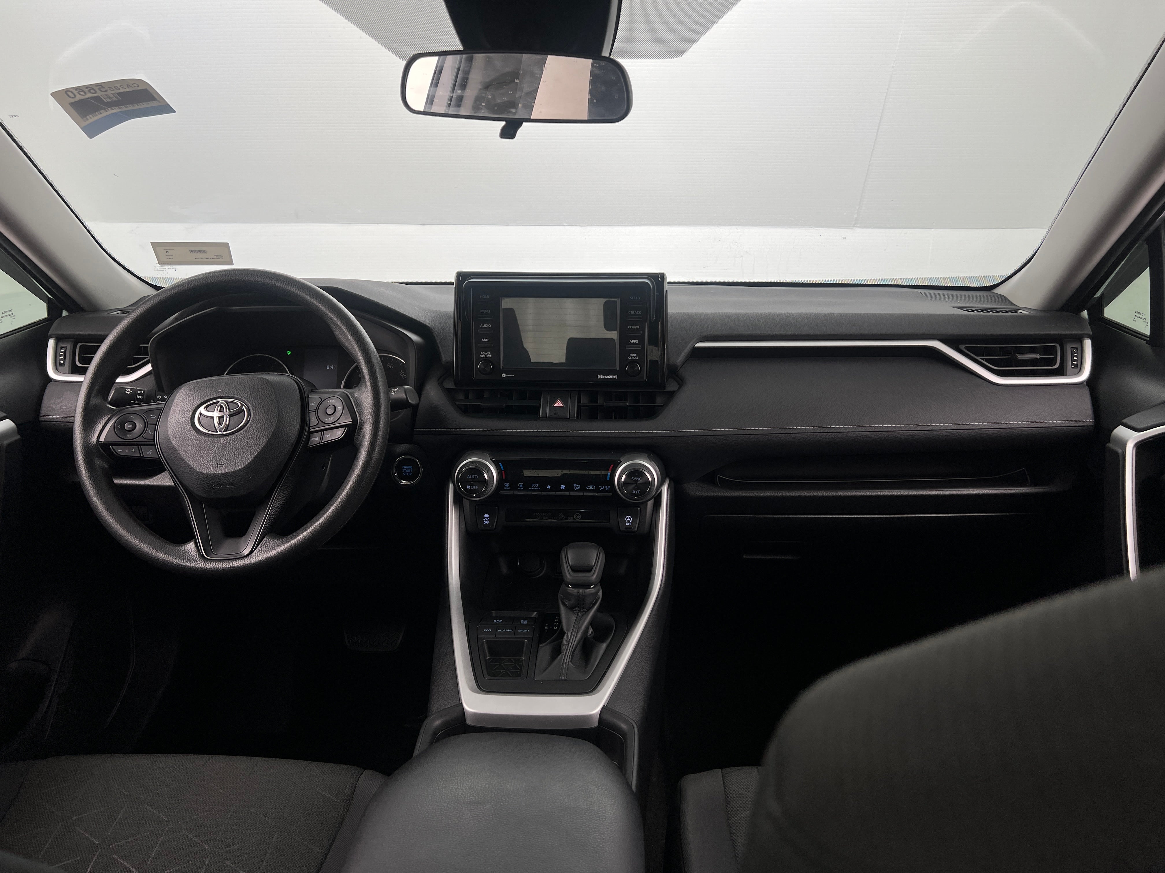 2021 Toyota RAV4 XLE 3