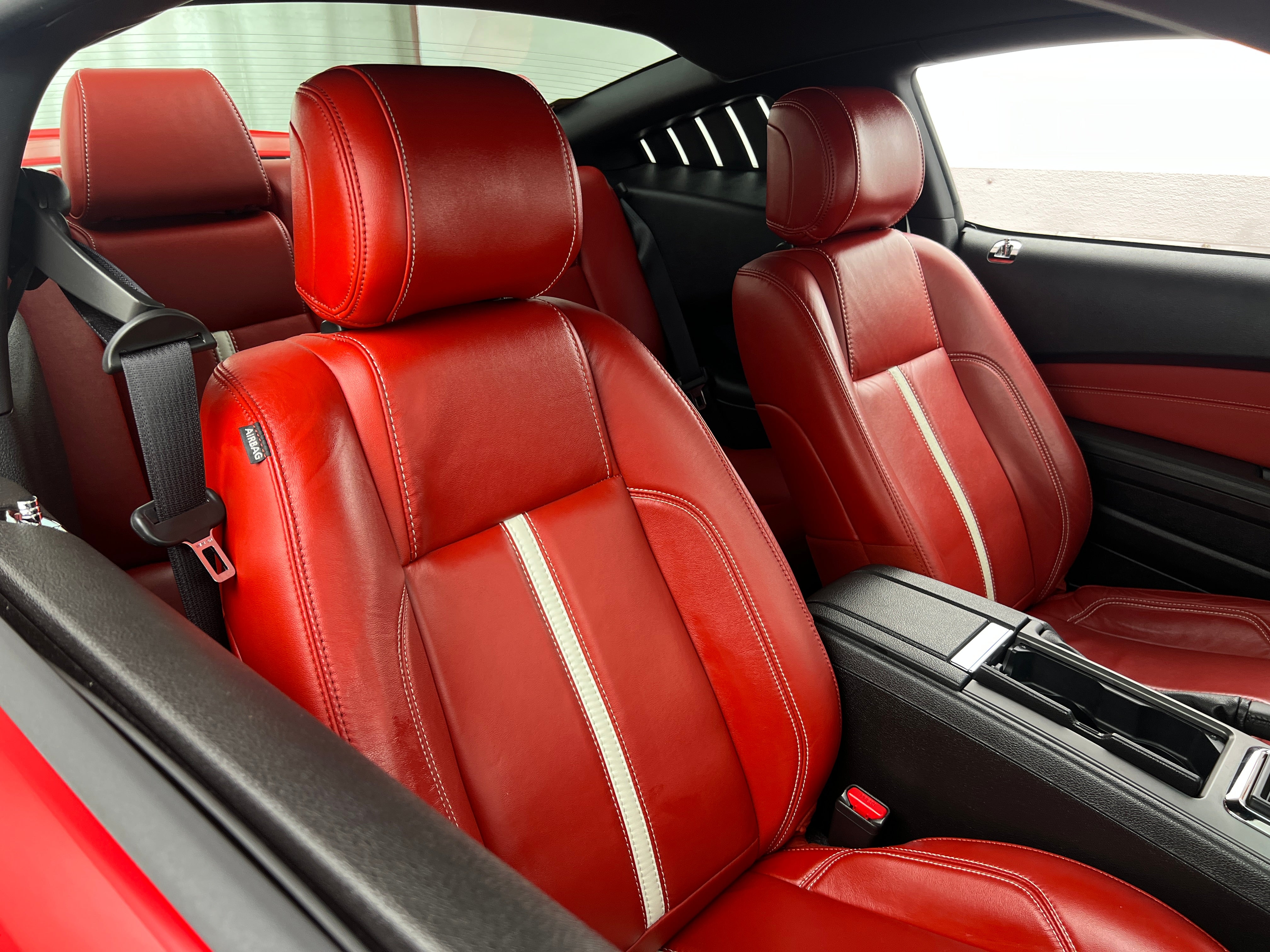 2014 Ford Mustang GT Premium 2