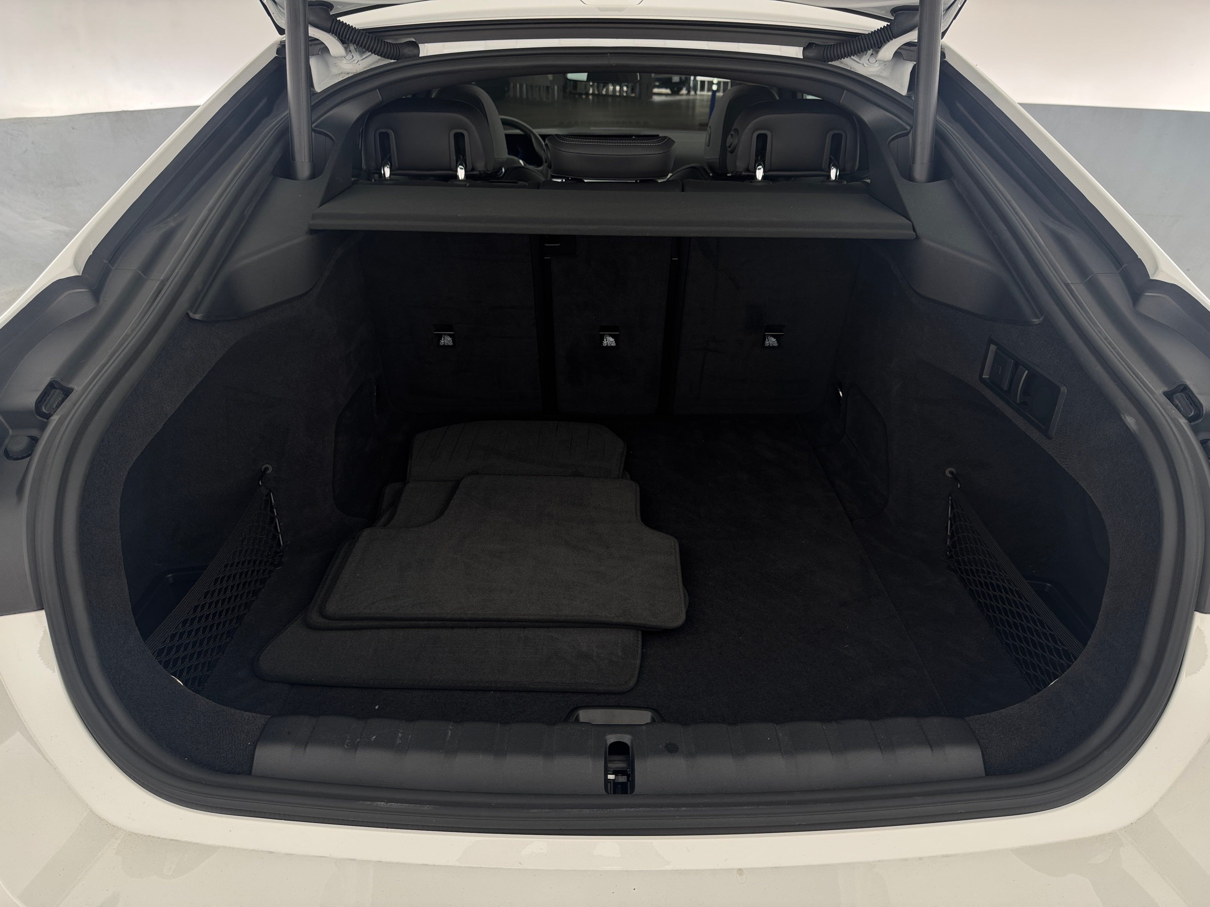 2022 BMW i4 eDrive40 6