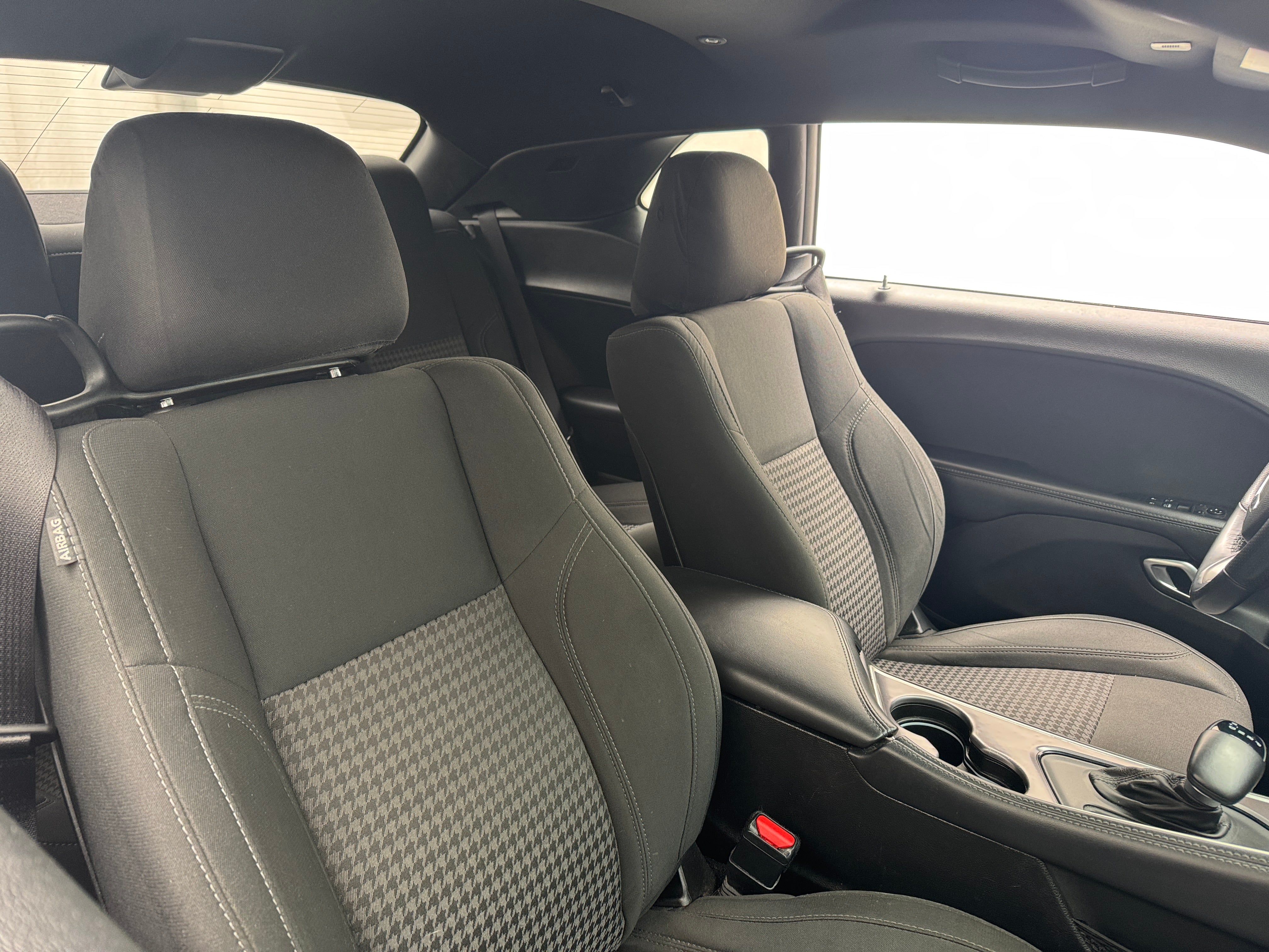 2019 Dodge Challenger SXT 2
