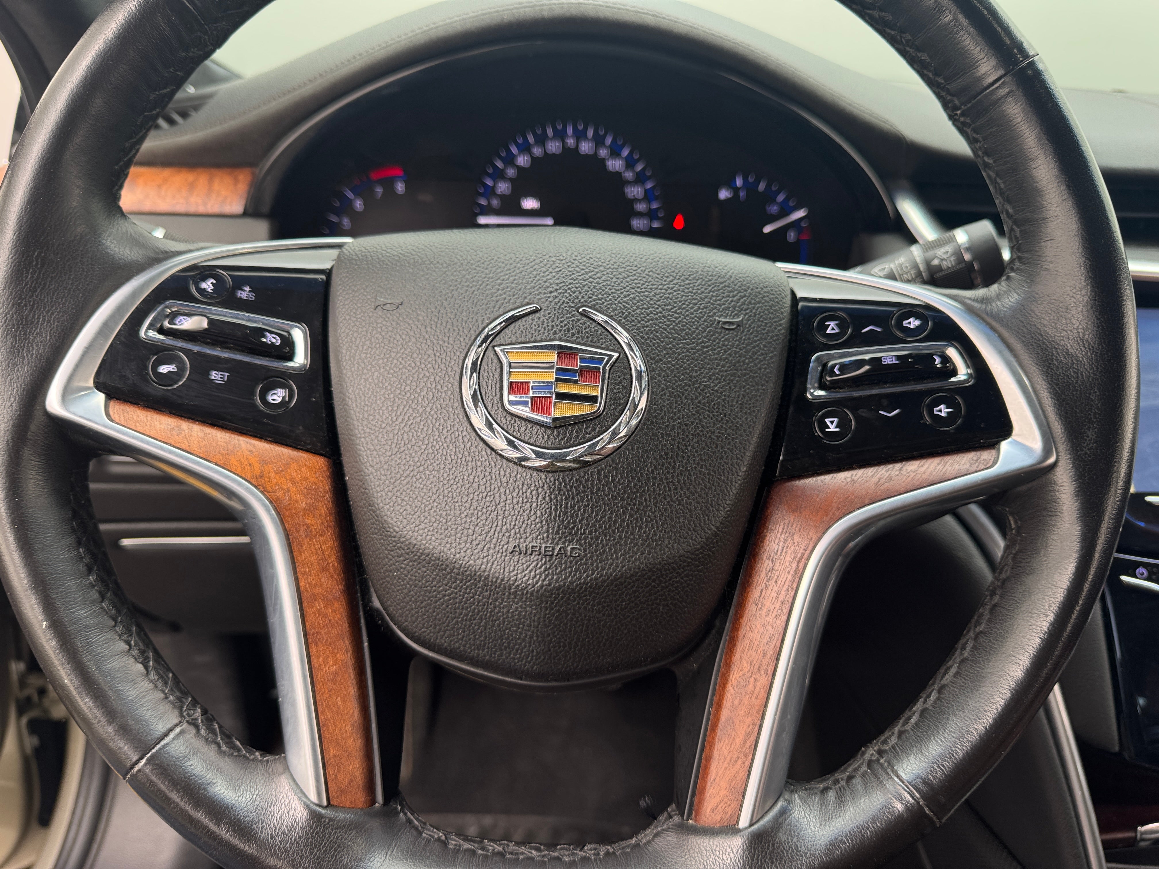 2015 Cadillac XTS Luxury 4