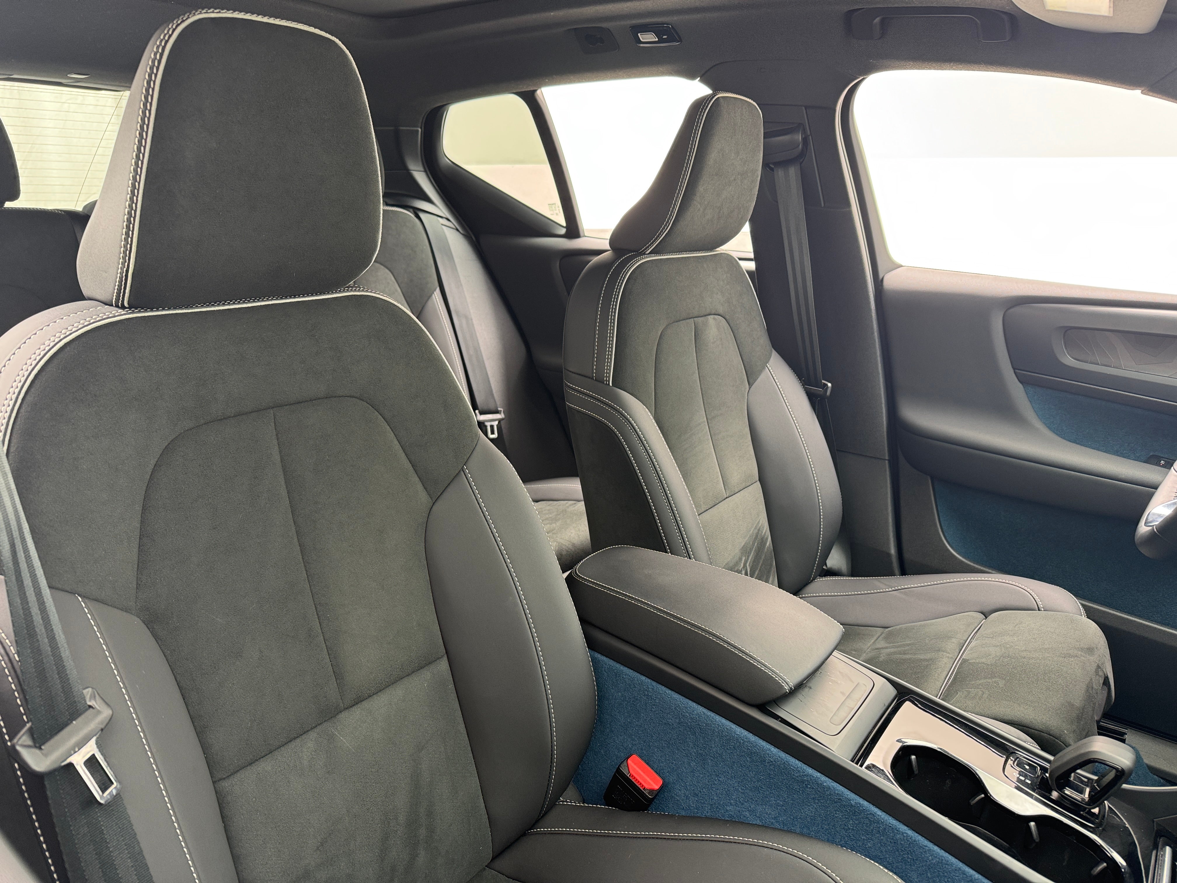 2023 Volvo XC40 Recharge Ultimate 2