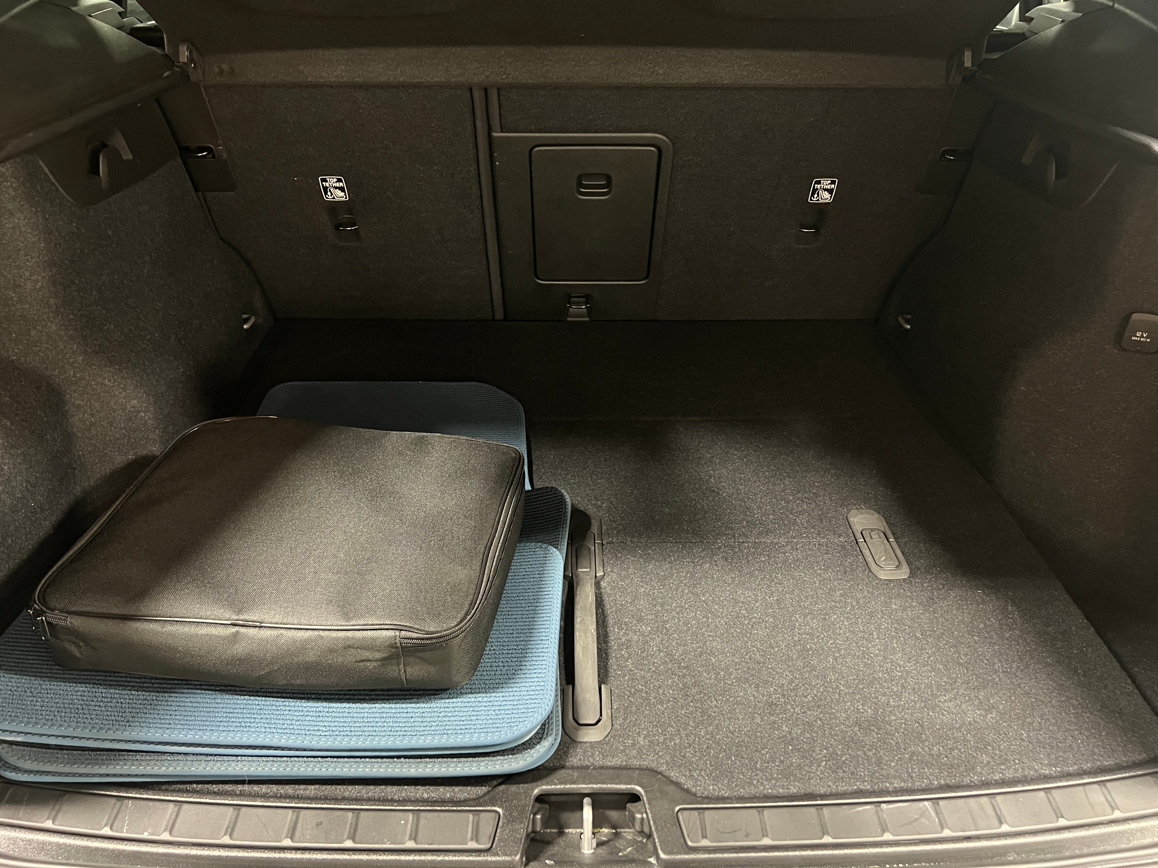 2023 Volvo XC40 Recharge Ultimate 7