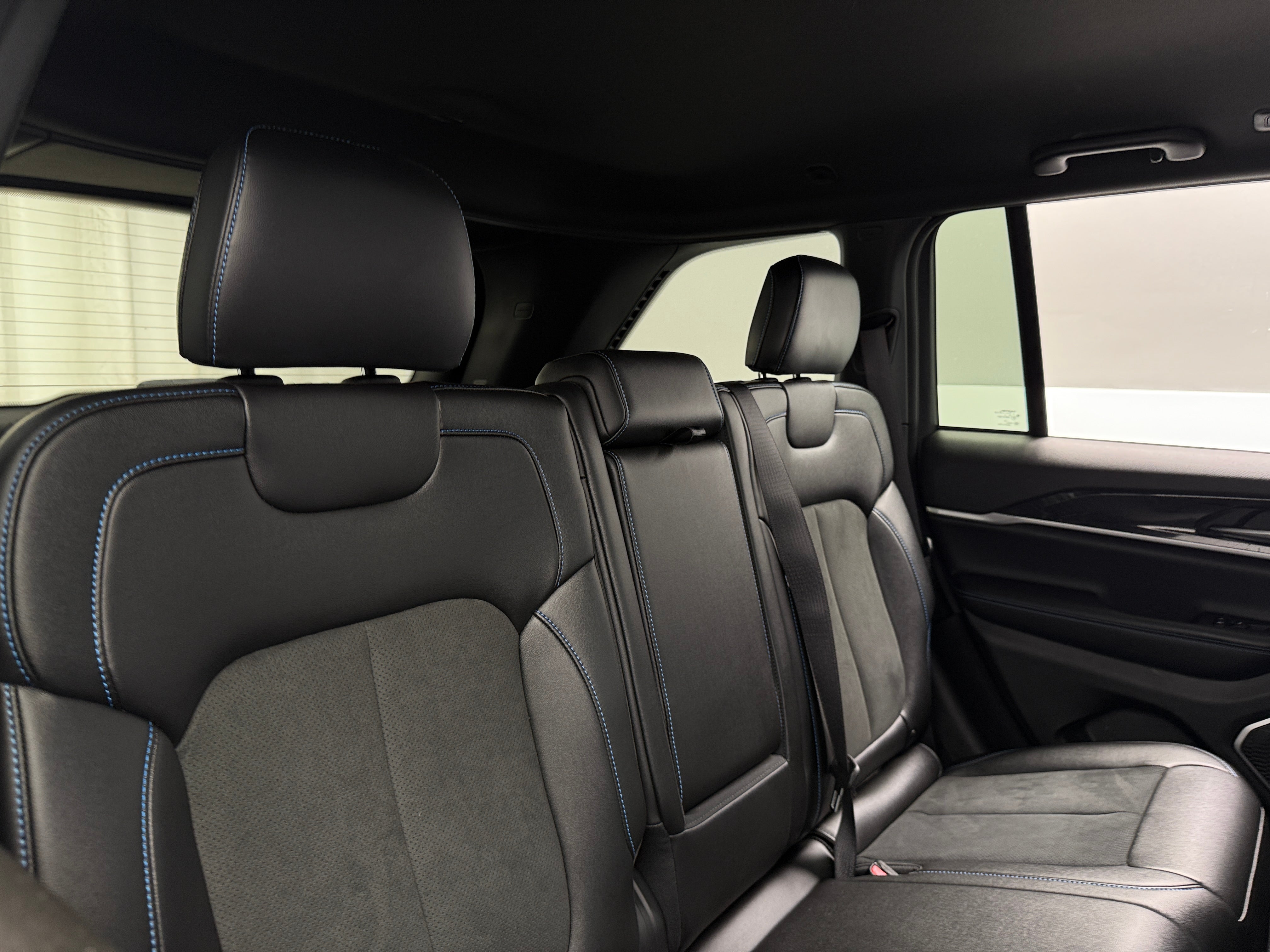 2022 Jeep Grand Cherokee Trailhawk 4xe 6