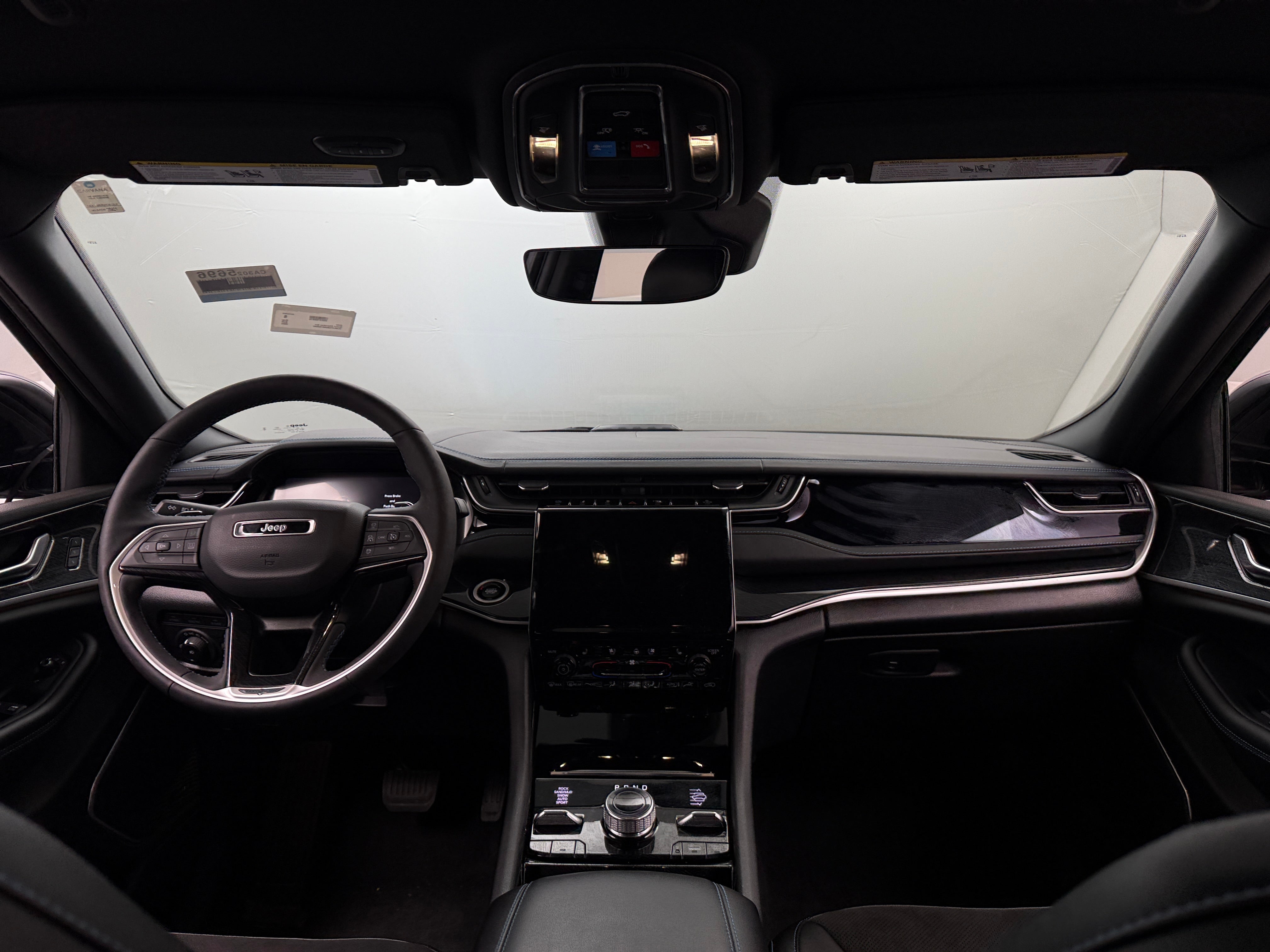 2022 Jeep Grand Cherokee Trailhawk 4xe 3
