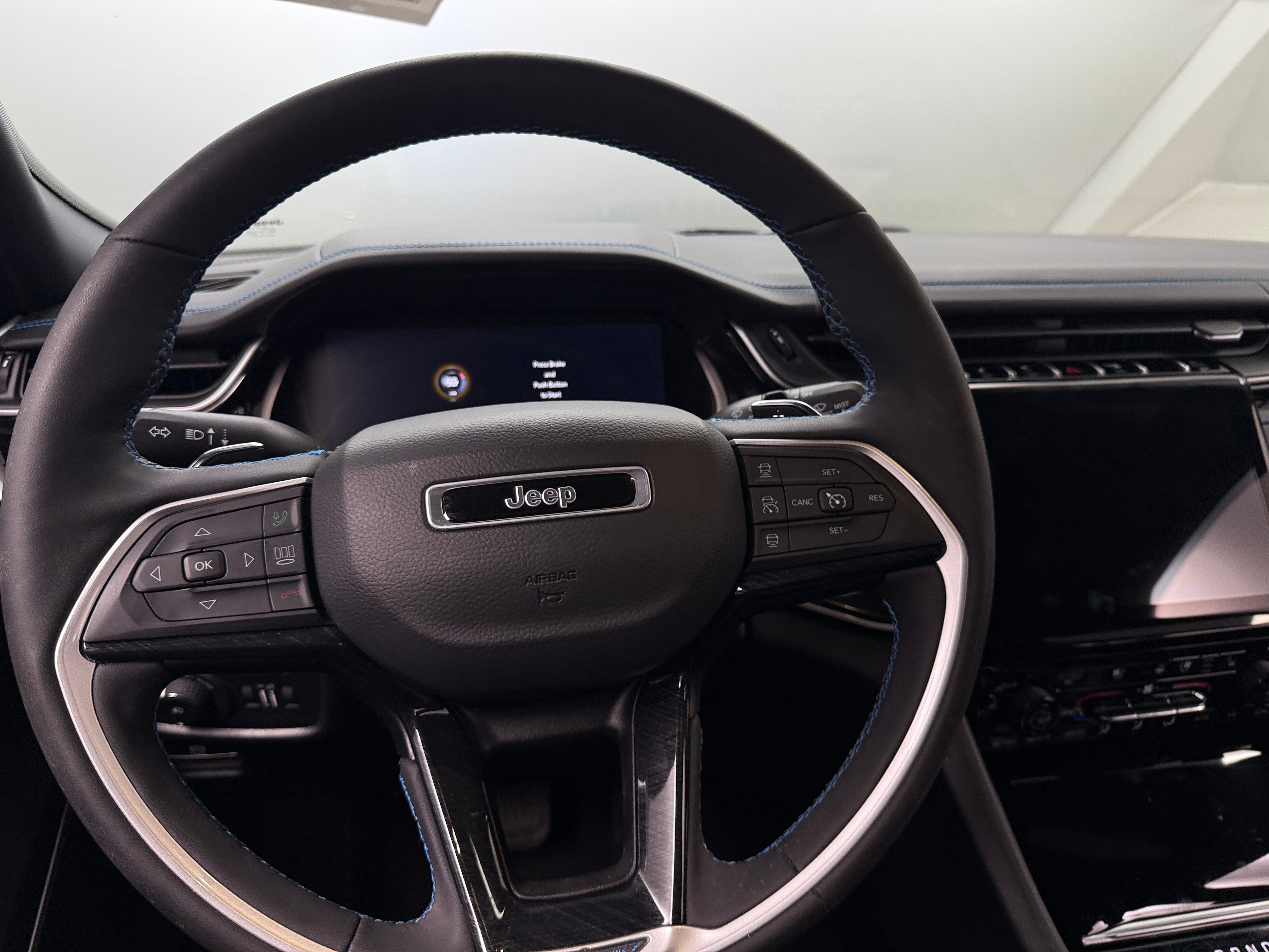 2022 Jeep Grand Cherokee Trailhawk 4xe 5