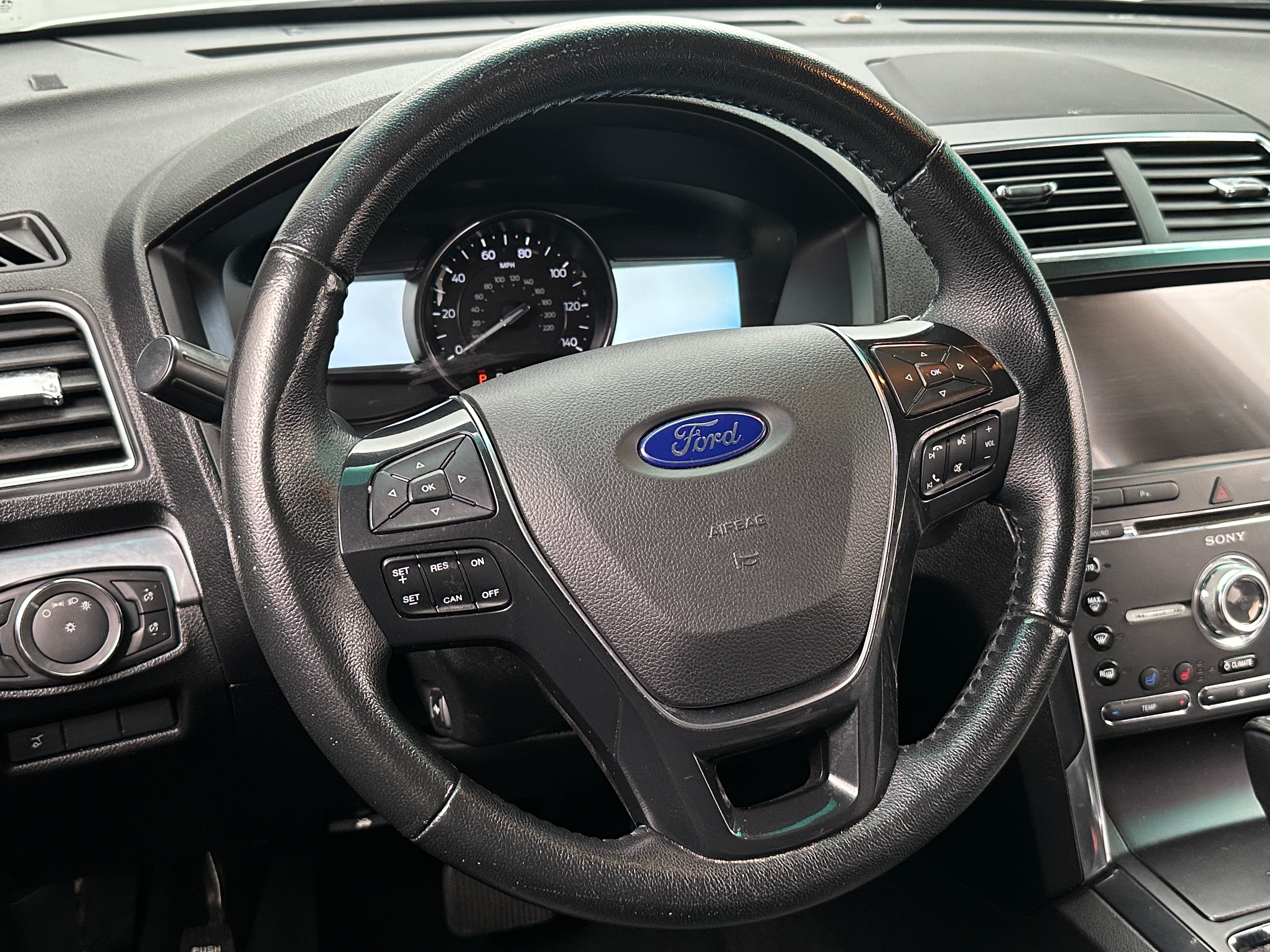 2017 Ford Explorer Limited 4