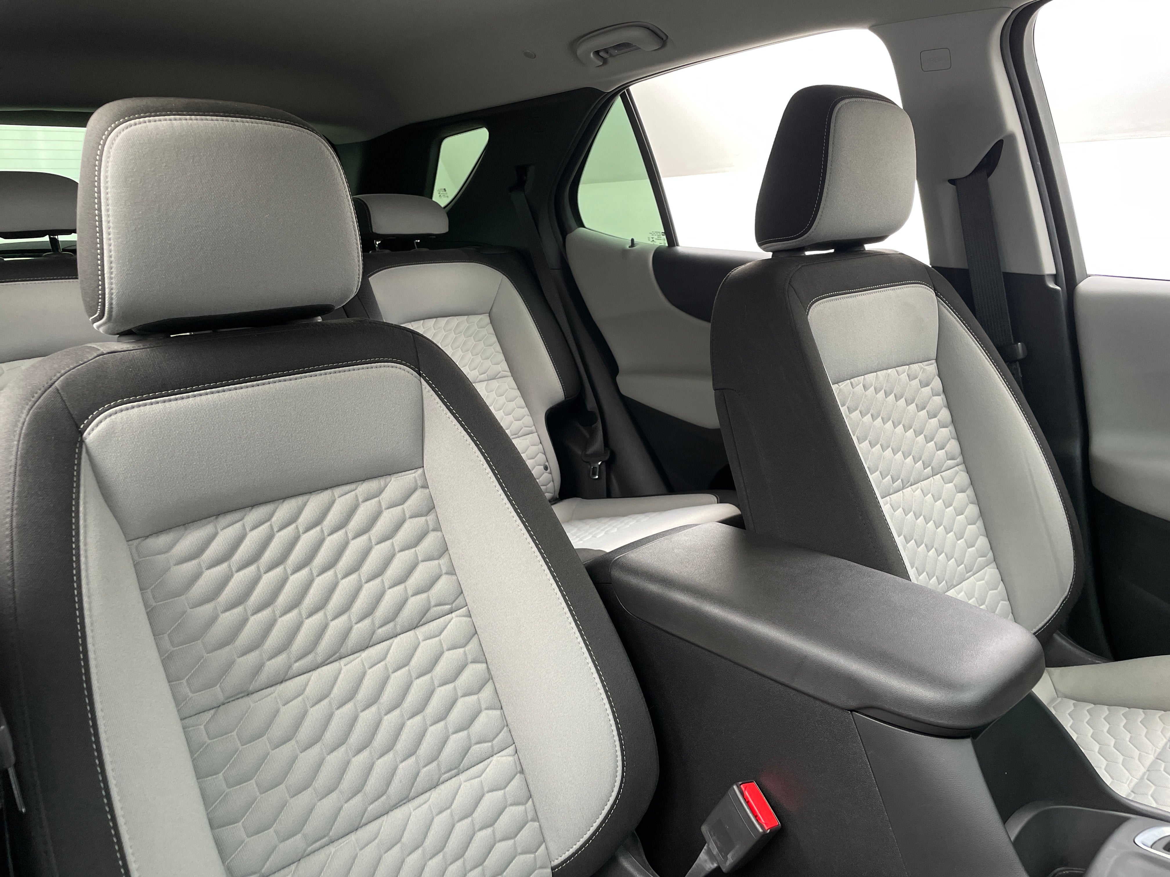 2019 Chevrolet Equinox LS 2