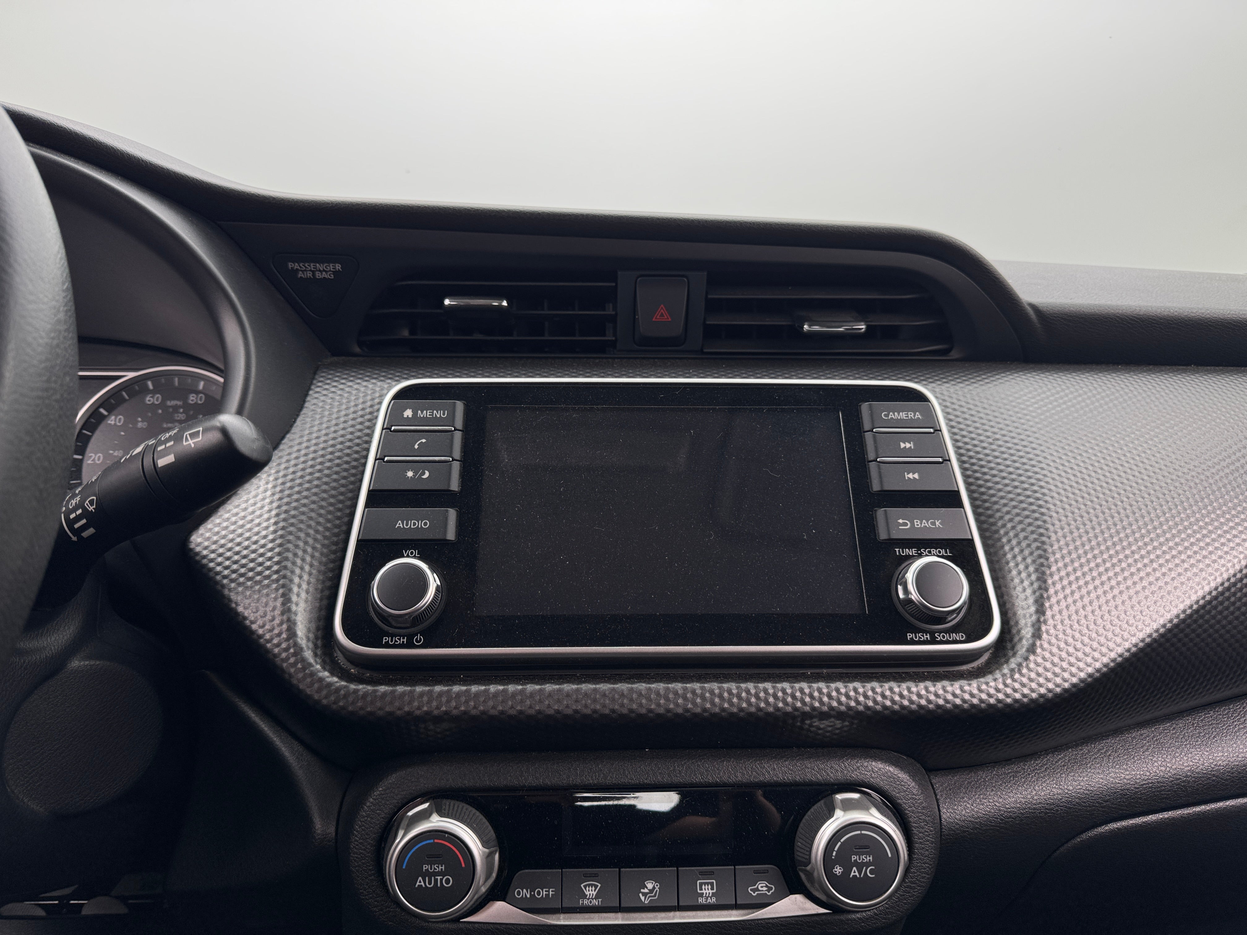 2019 Nissan Kicks SV 4
