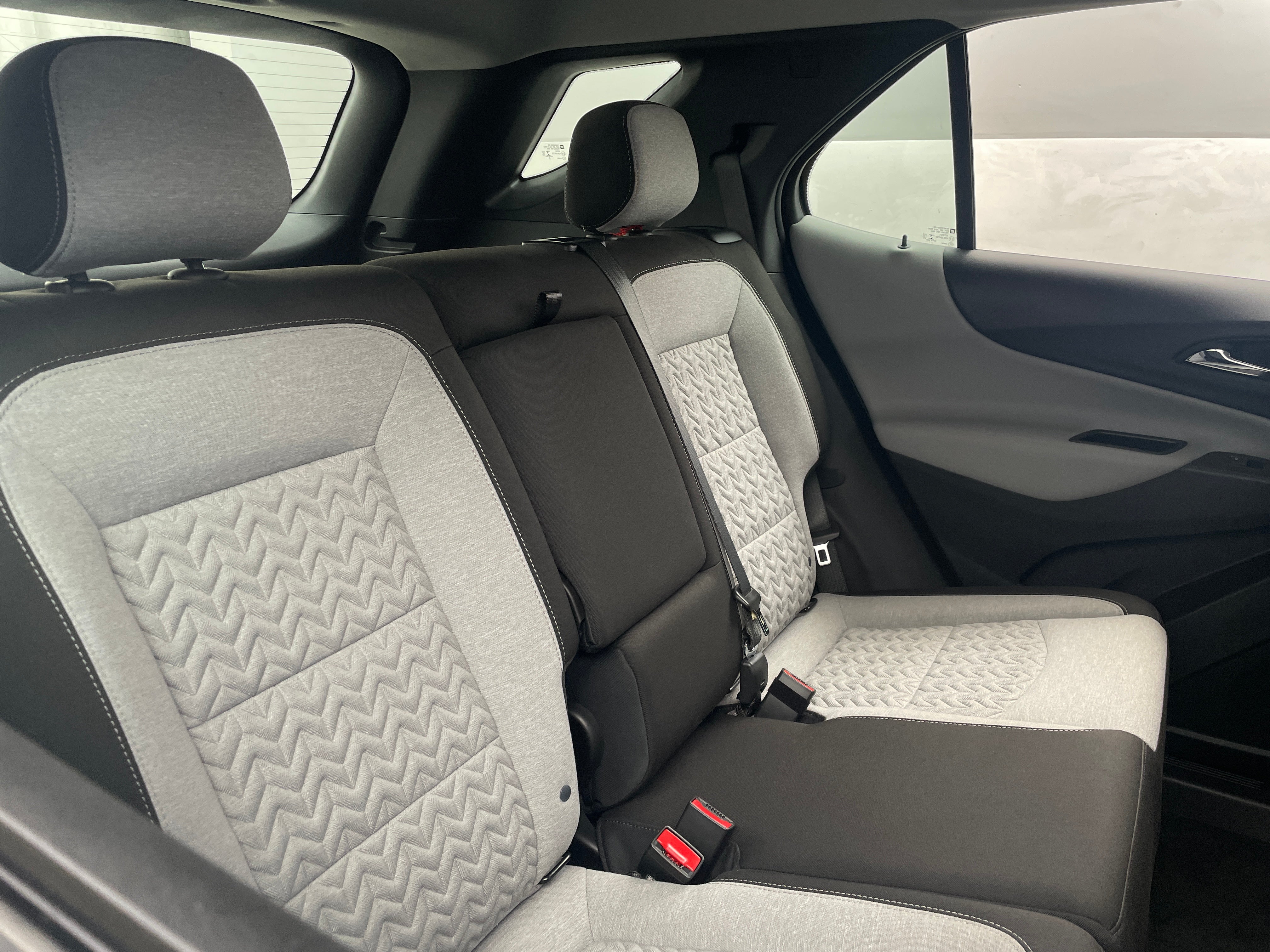 2023 Chevrolet Equinox LS 6