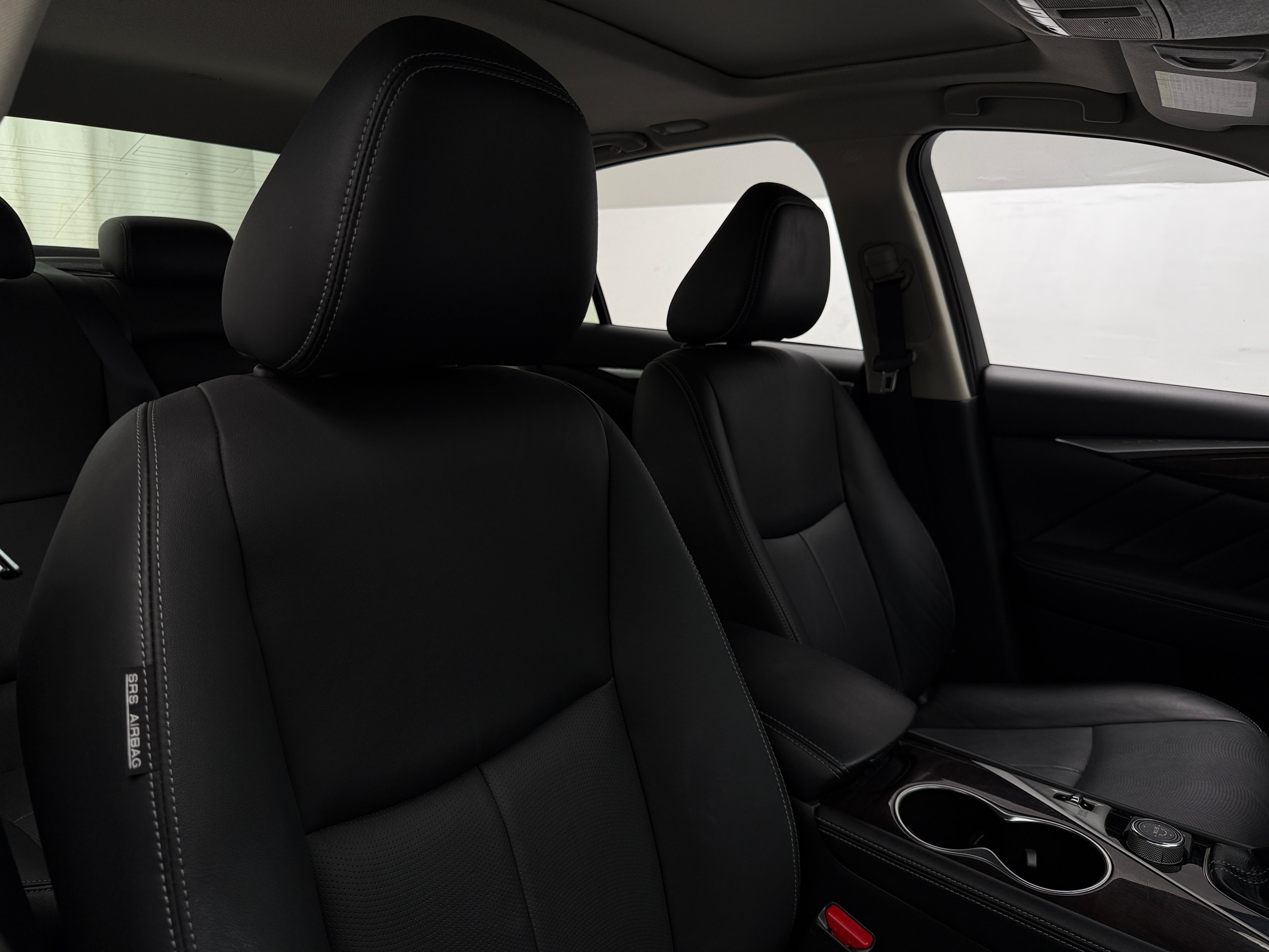 2016 INFINITI Q50 Premium 2