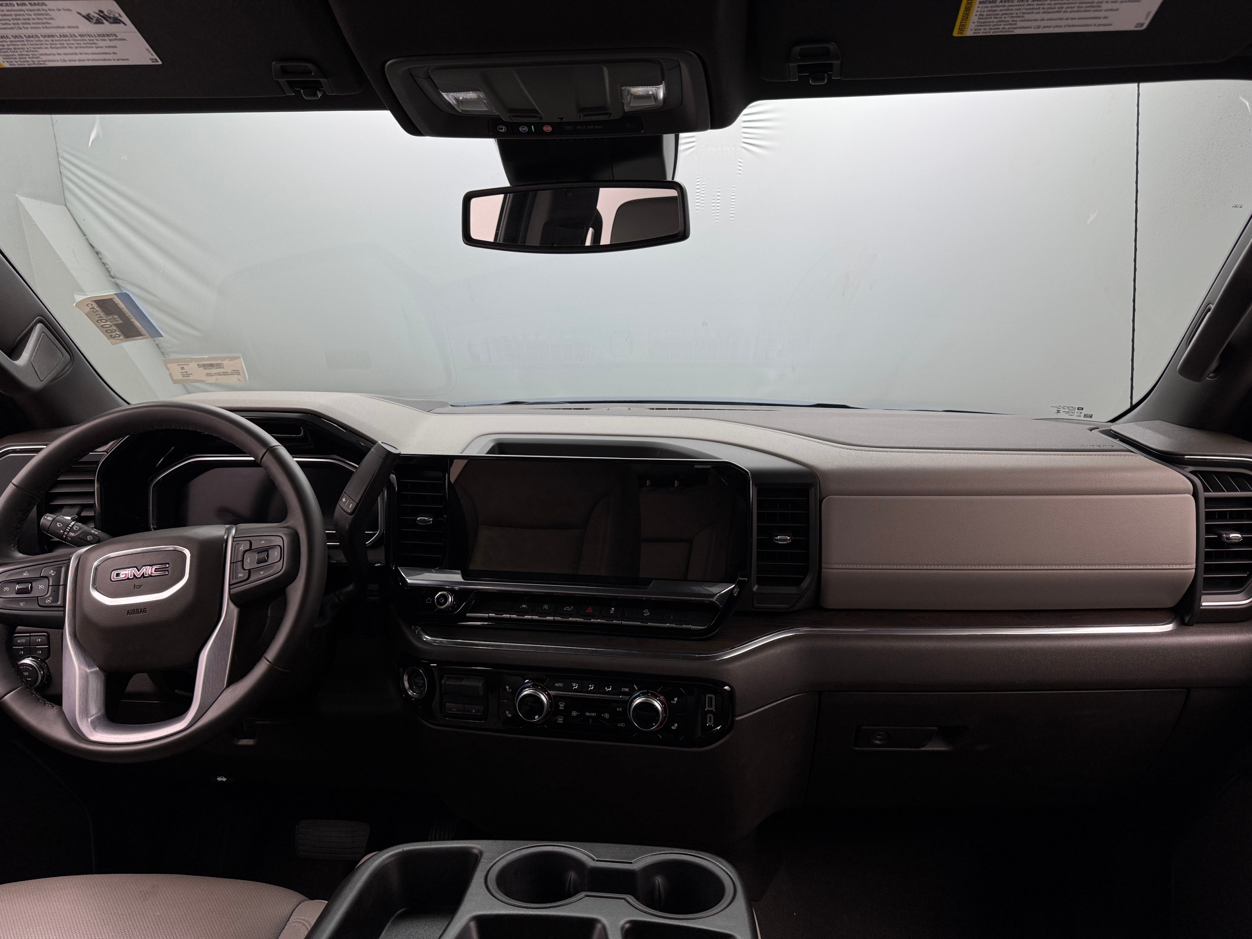 2024 GMC Sierra 1500 SLT 3