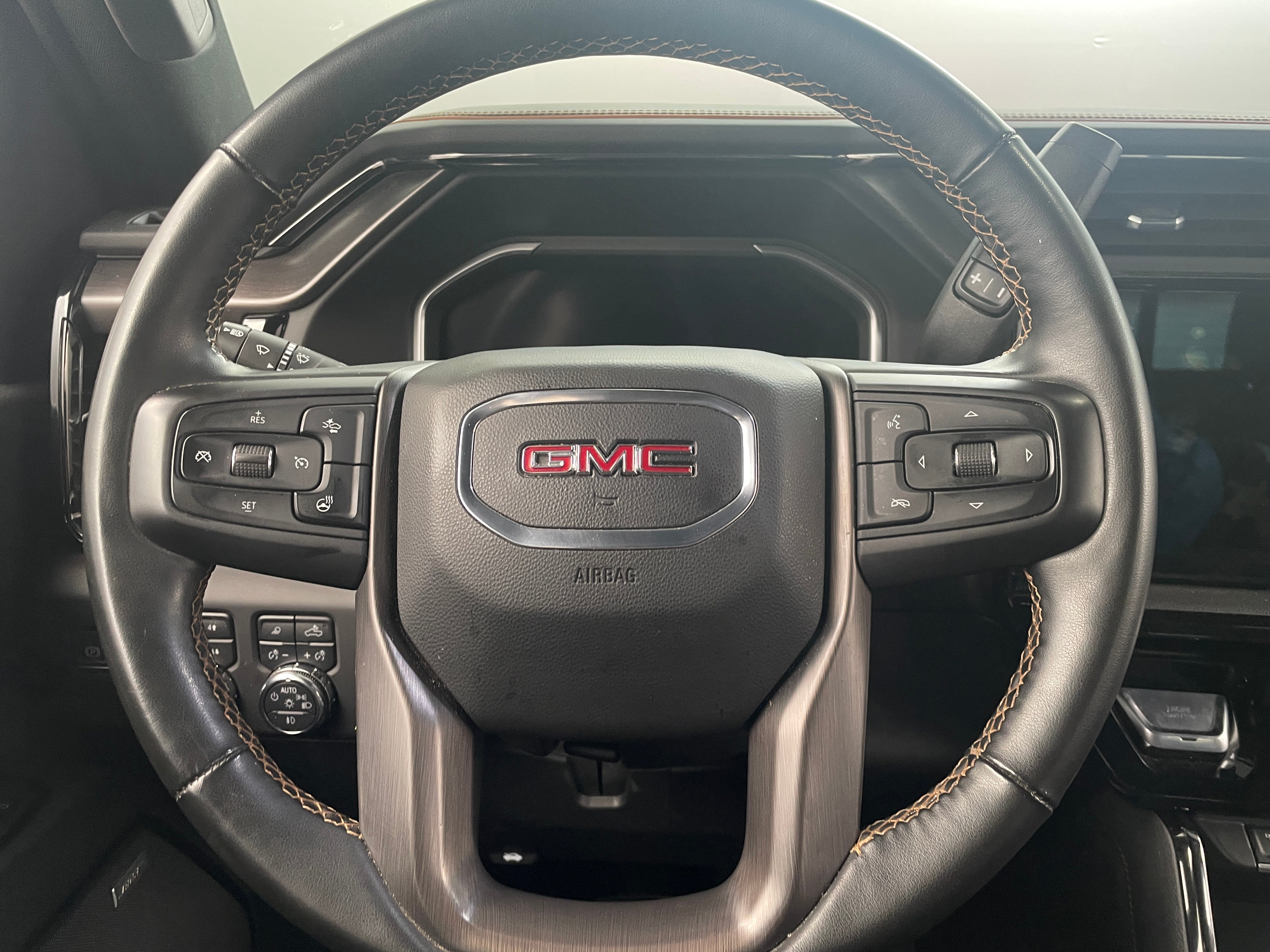 2024 GMC Sierra 2500 AT4 5