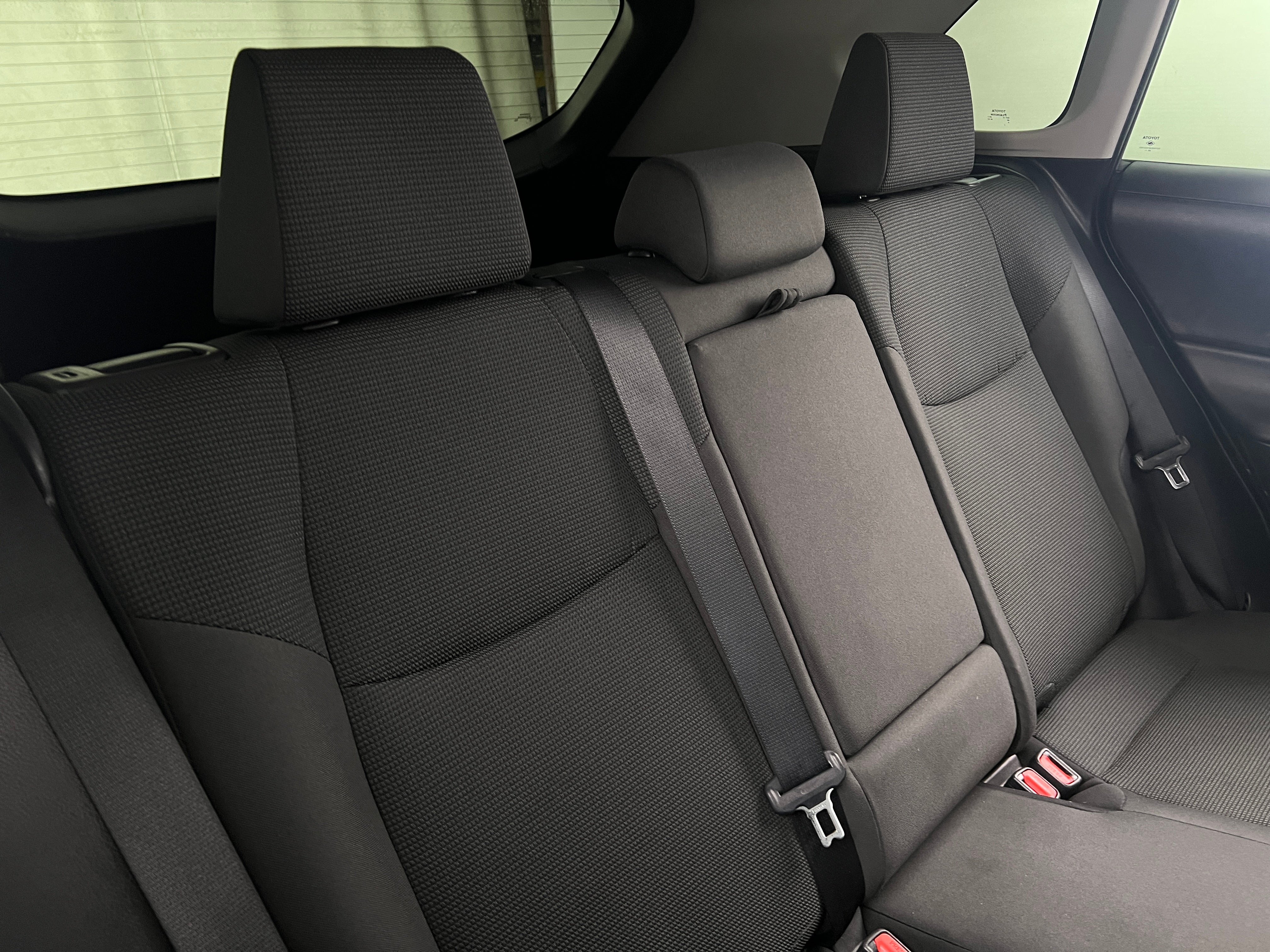 2021 Toyota RAV4 LE 6