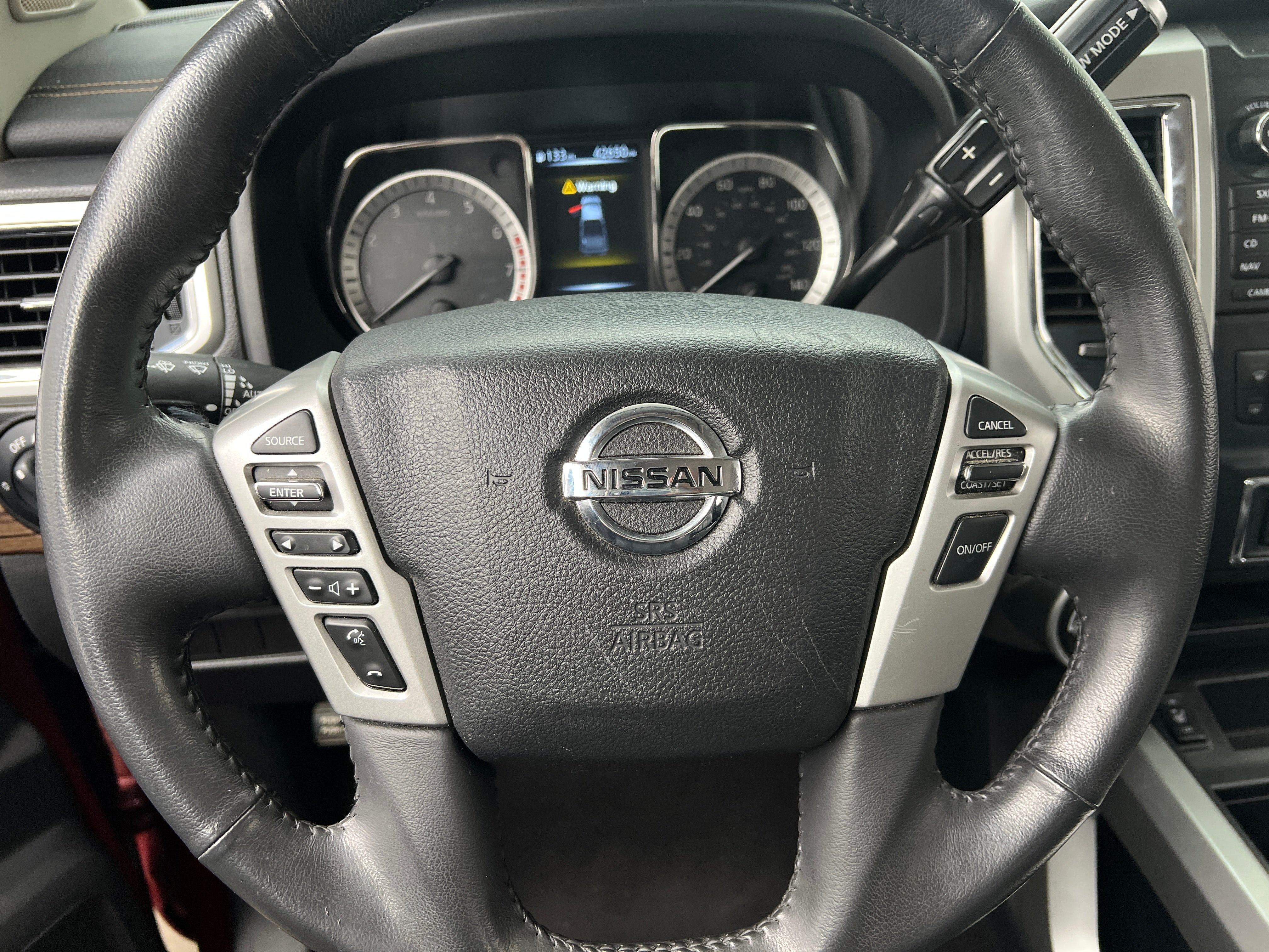 2017 Nissan Titan SL 4