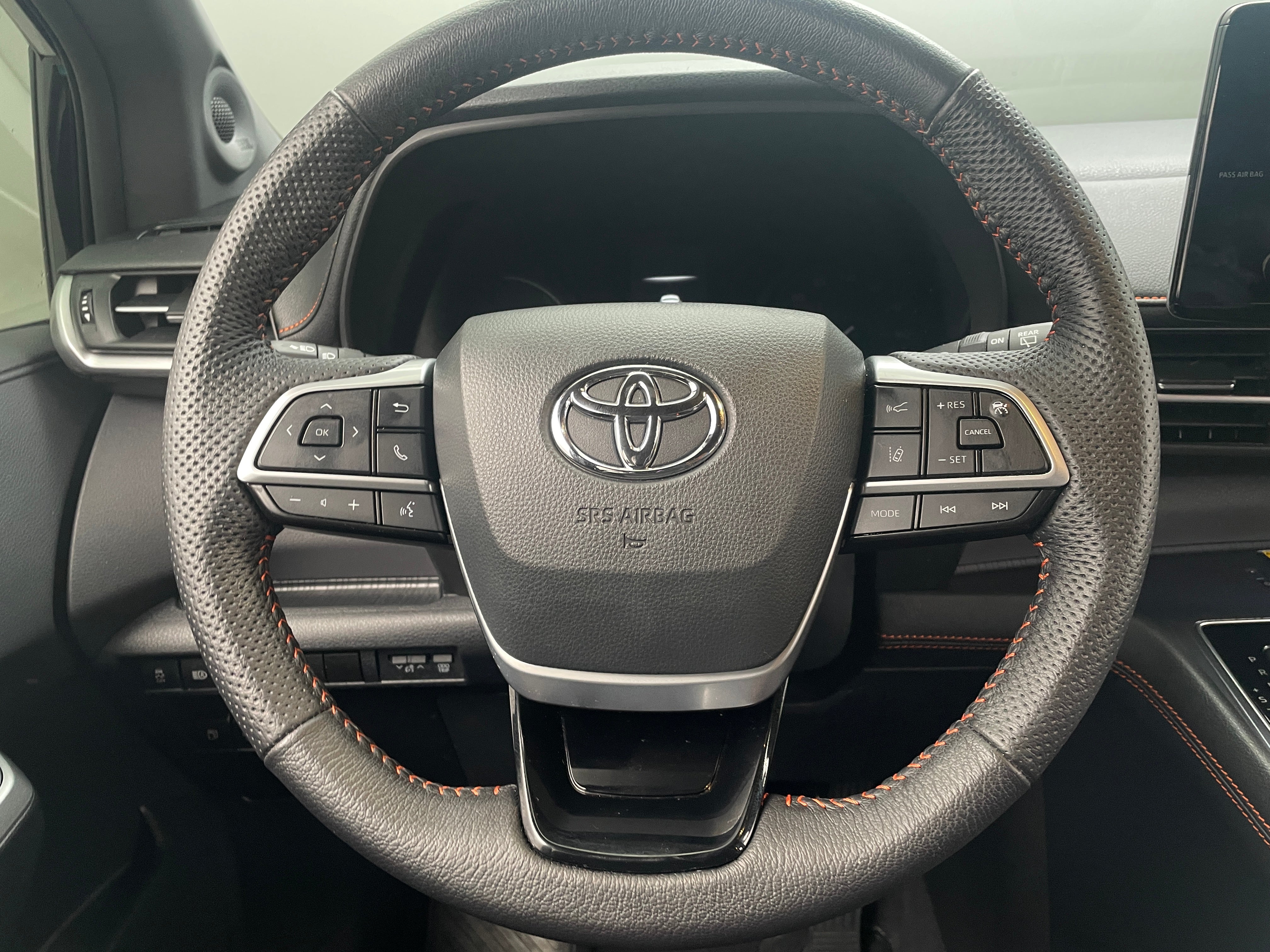 2022 Toyota Sienna XSE 4