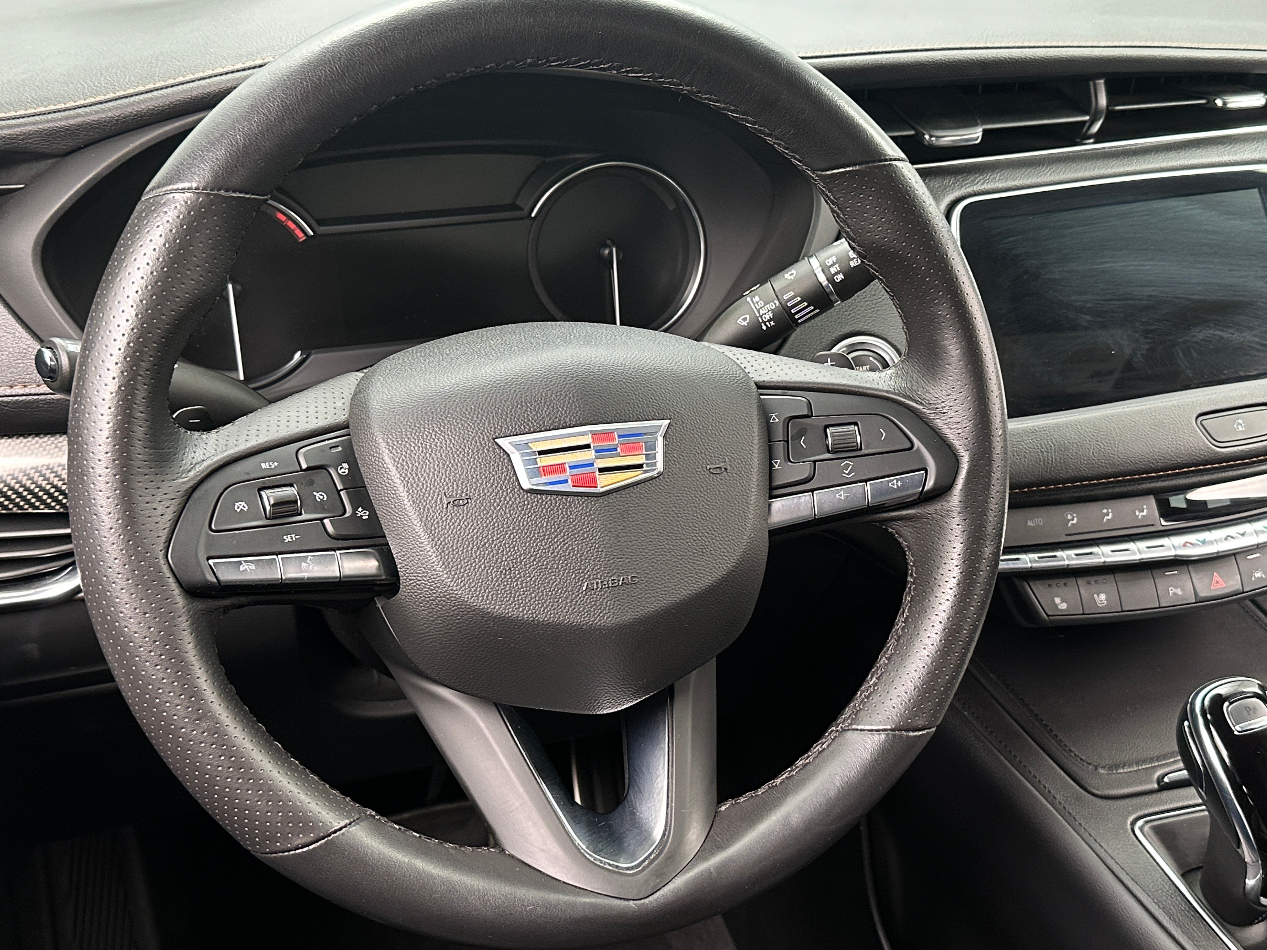 2023 Cadillac XT4 Sport 5