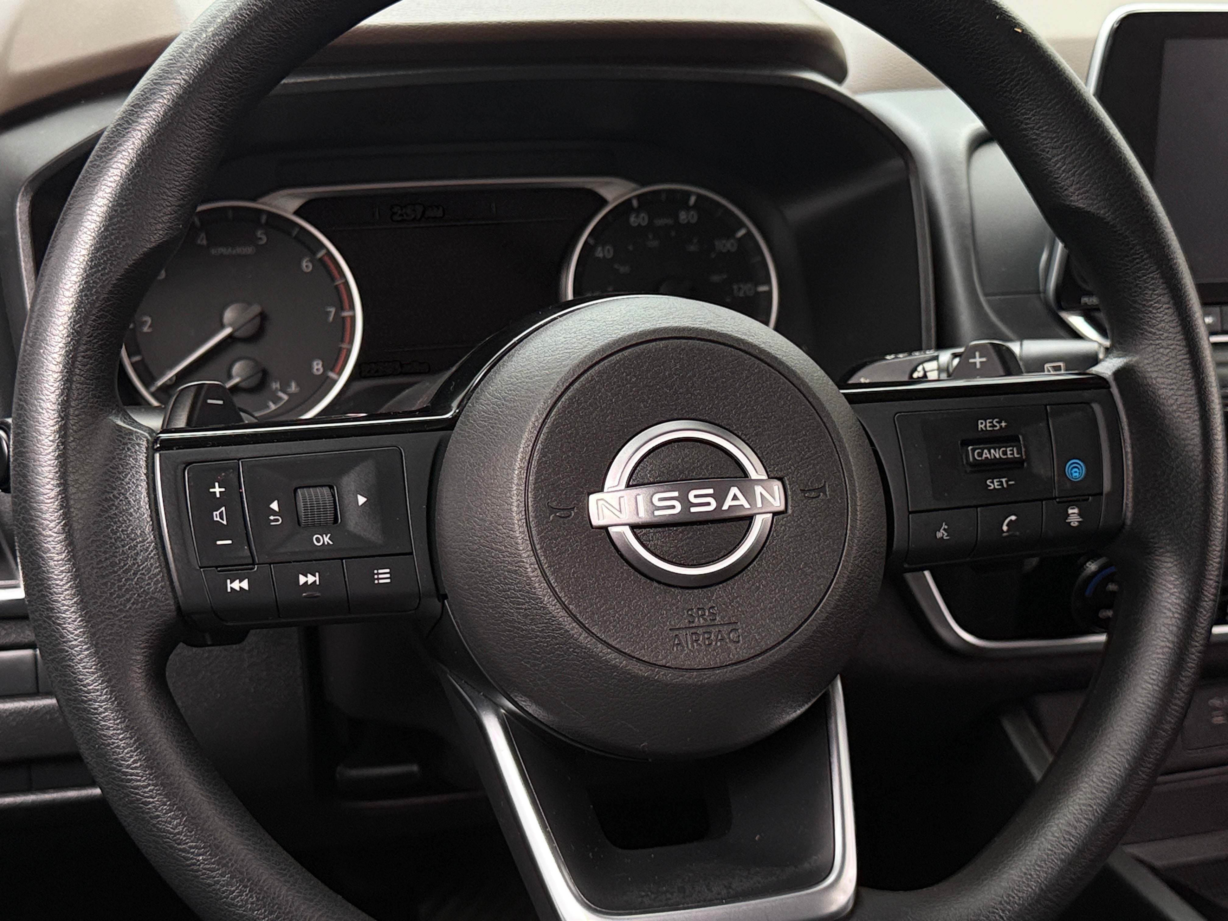 2023 Nissan Rogue SV 5