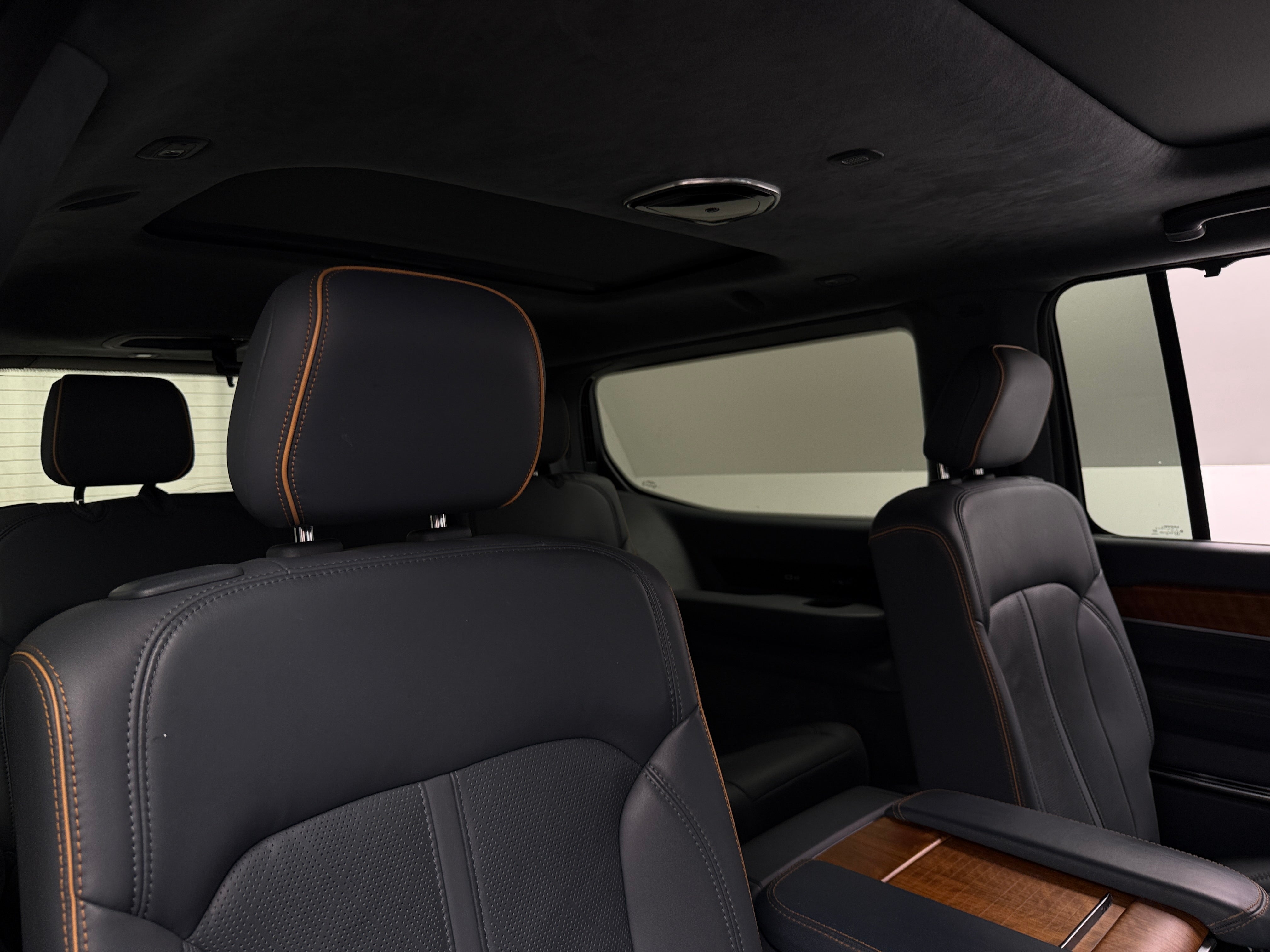 2022 Jeep Grand Wagoneer Series II 5
