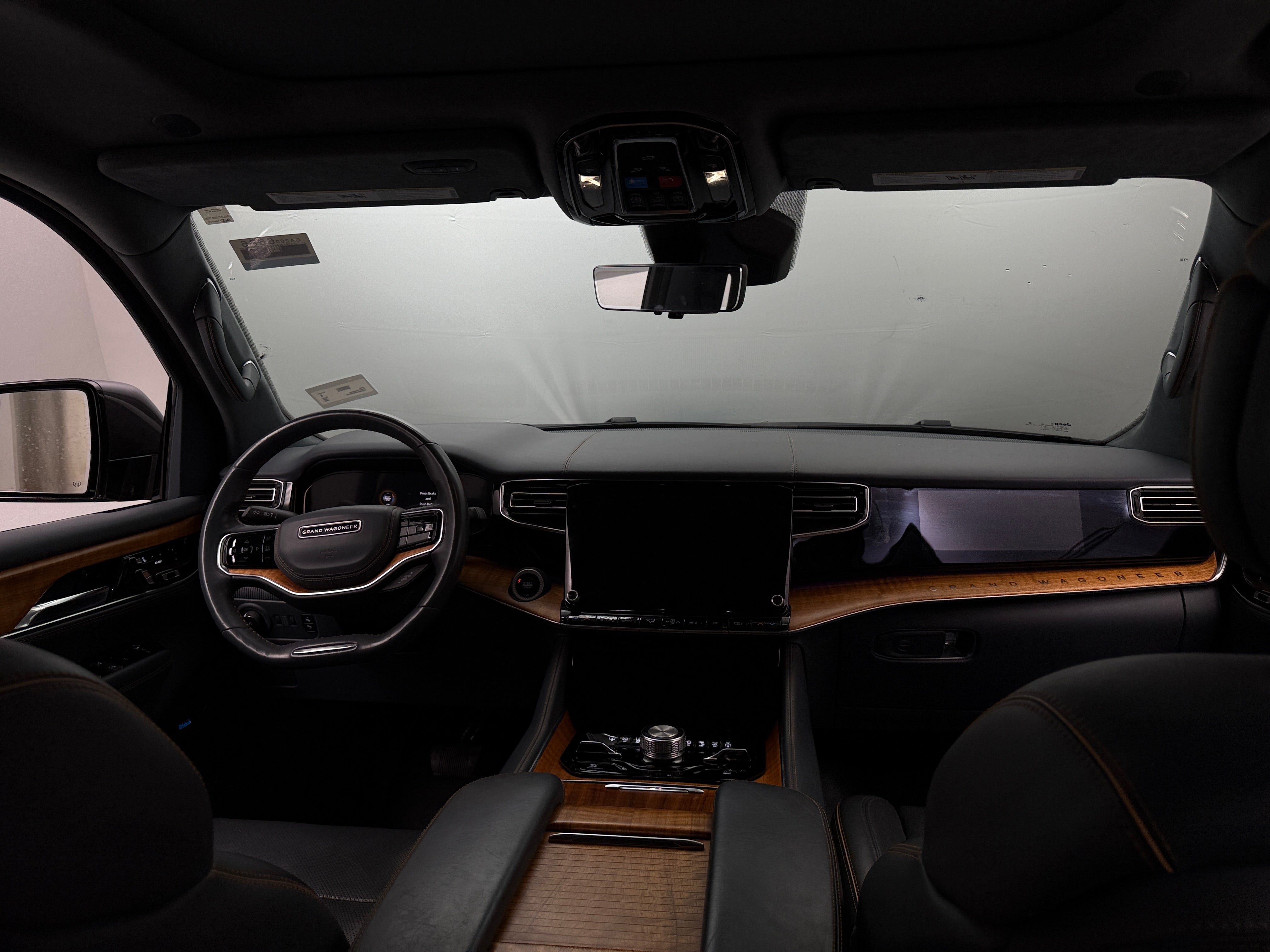 2022 Jeep Grand Wagoneer Series II 2