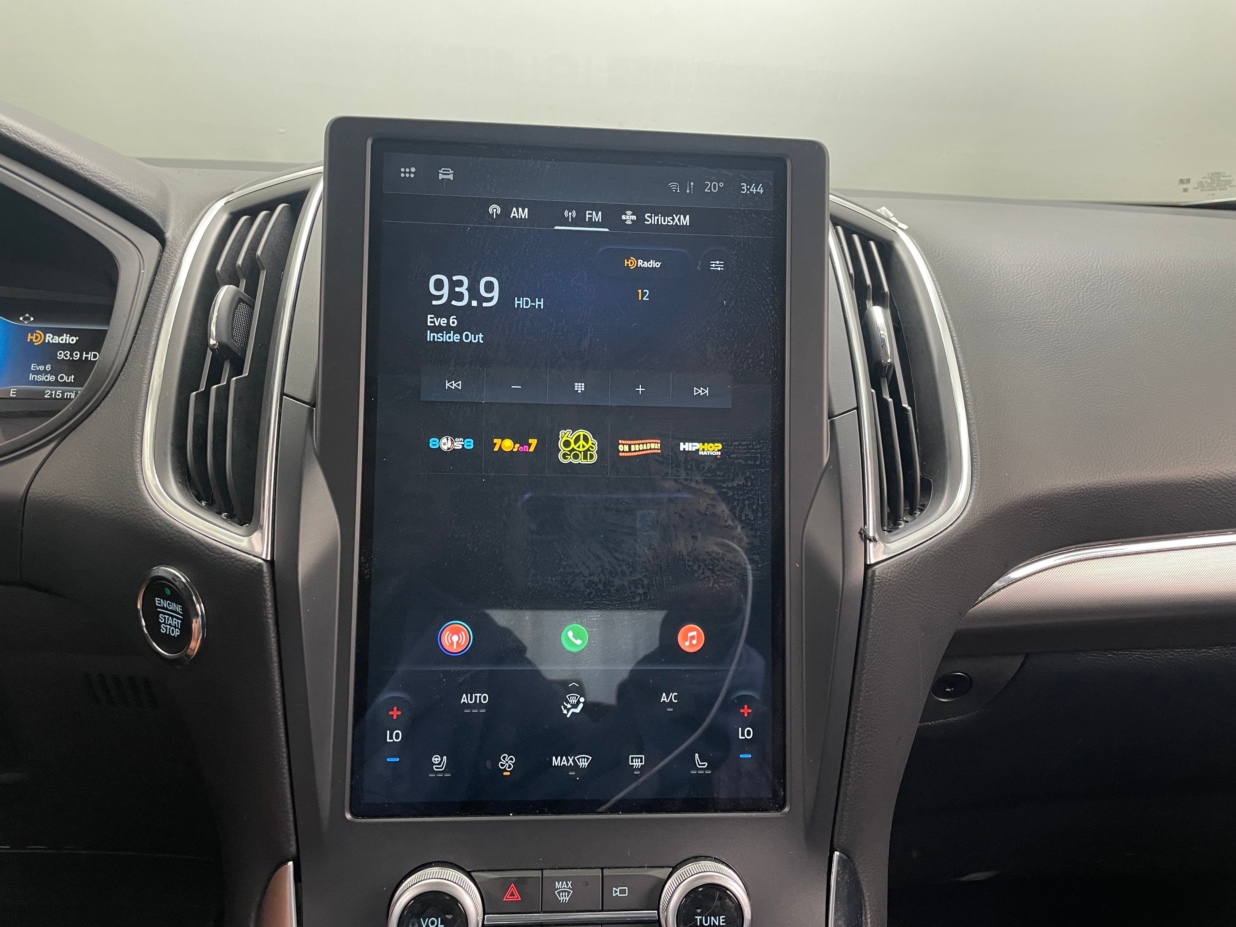 2024 Ford Edge Titanium 3