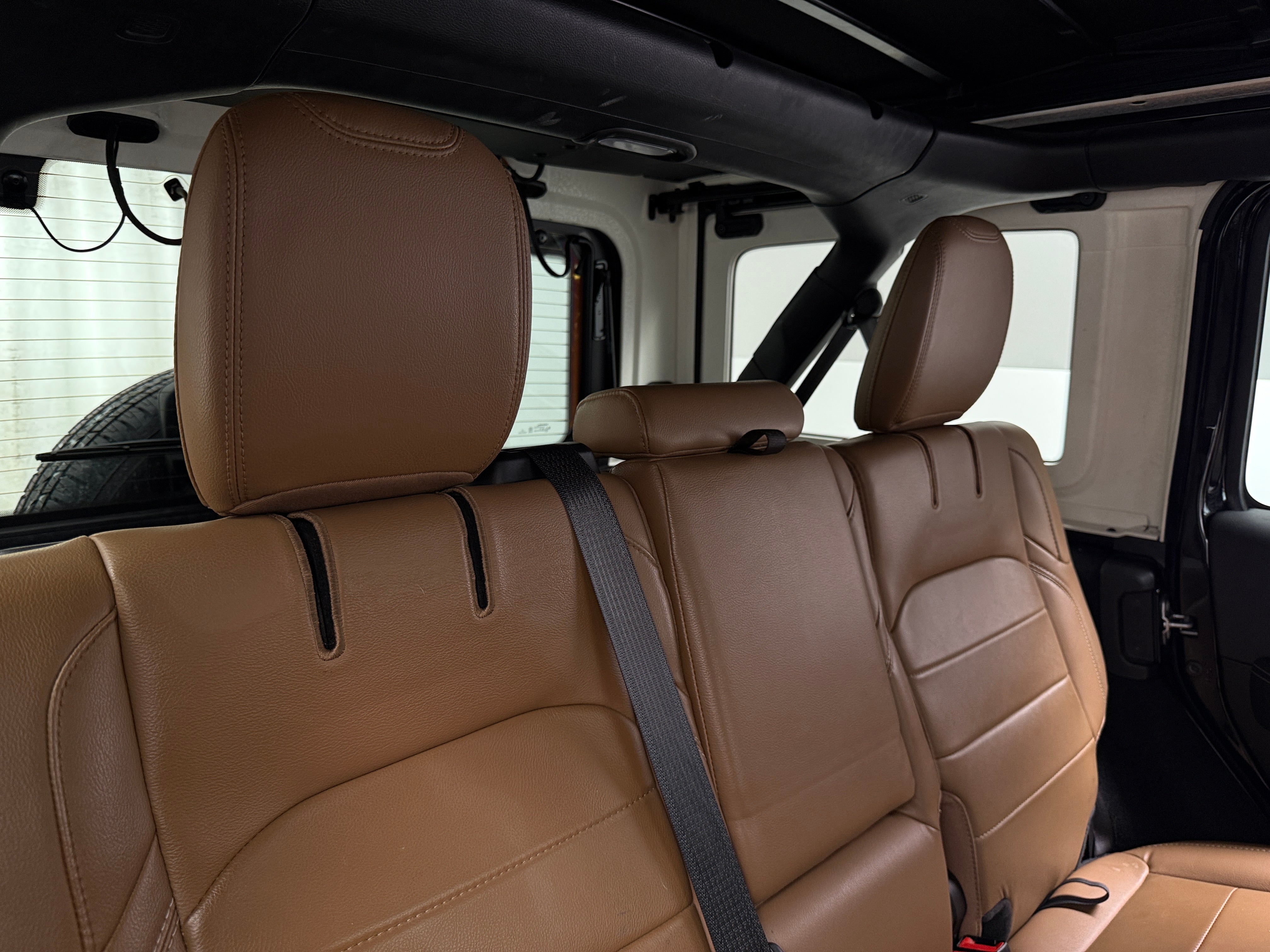 2022 Jeep Wrangler Unlimited Sahara 4xe 5