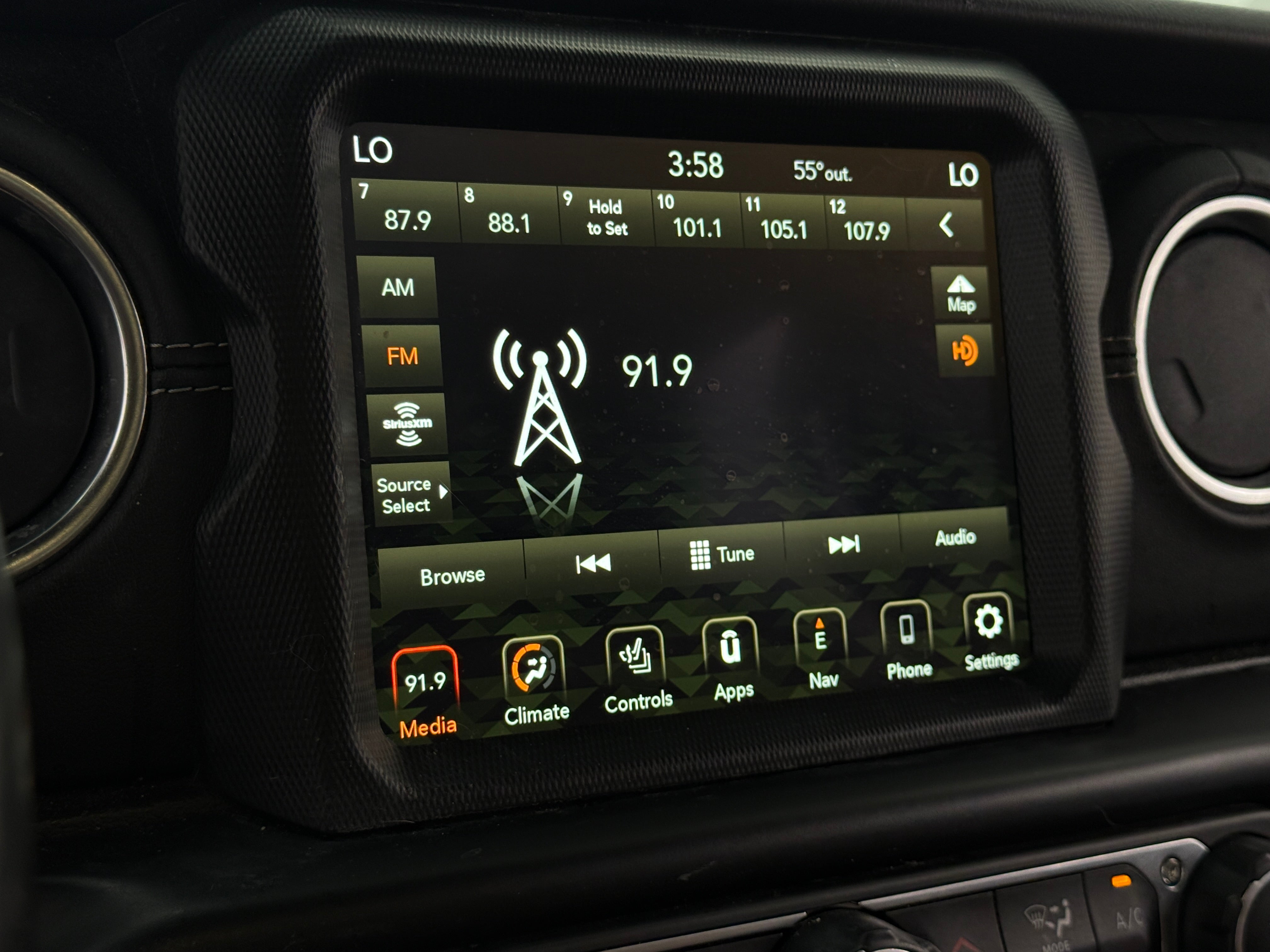 2022 Jeep Wrangler Unlimited Sahara 4xe 3