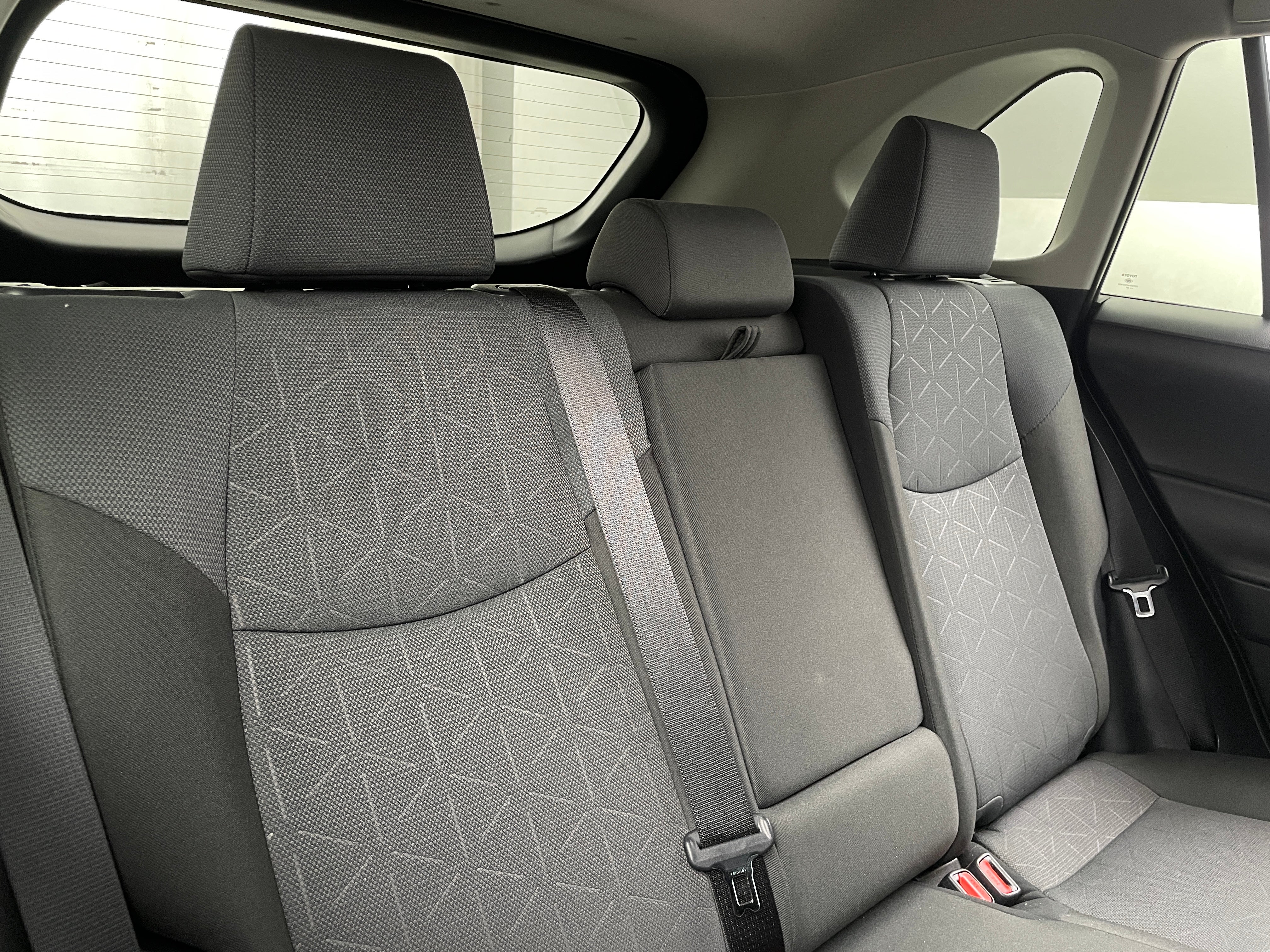 2024 Toyota RAV4 XLE 6