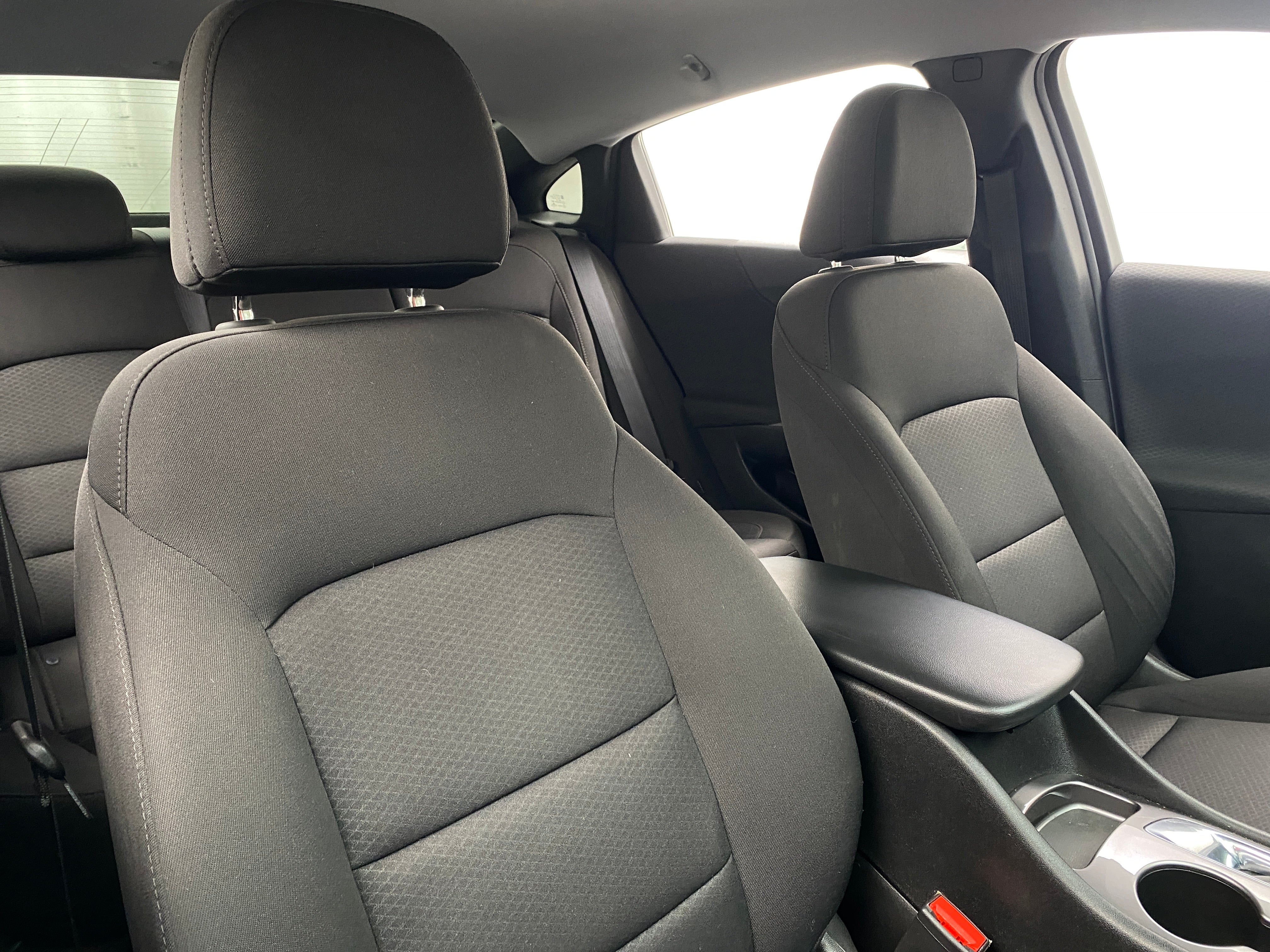 2019 Chevrolet Malibu LS 2