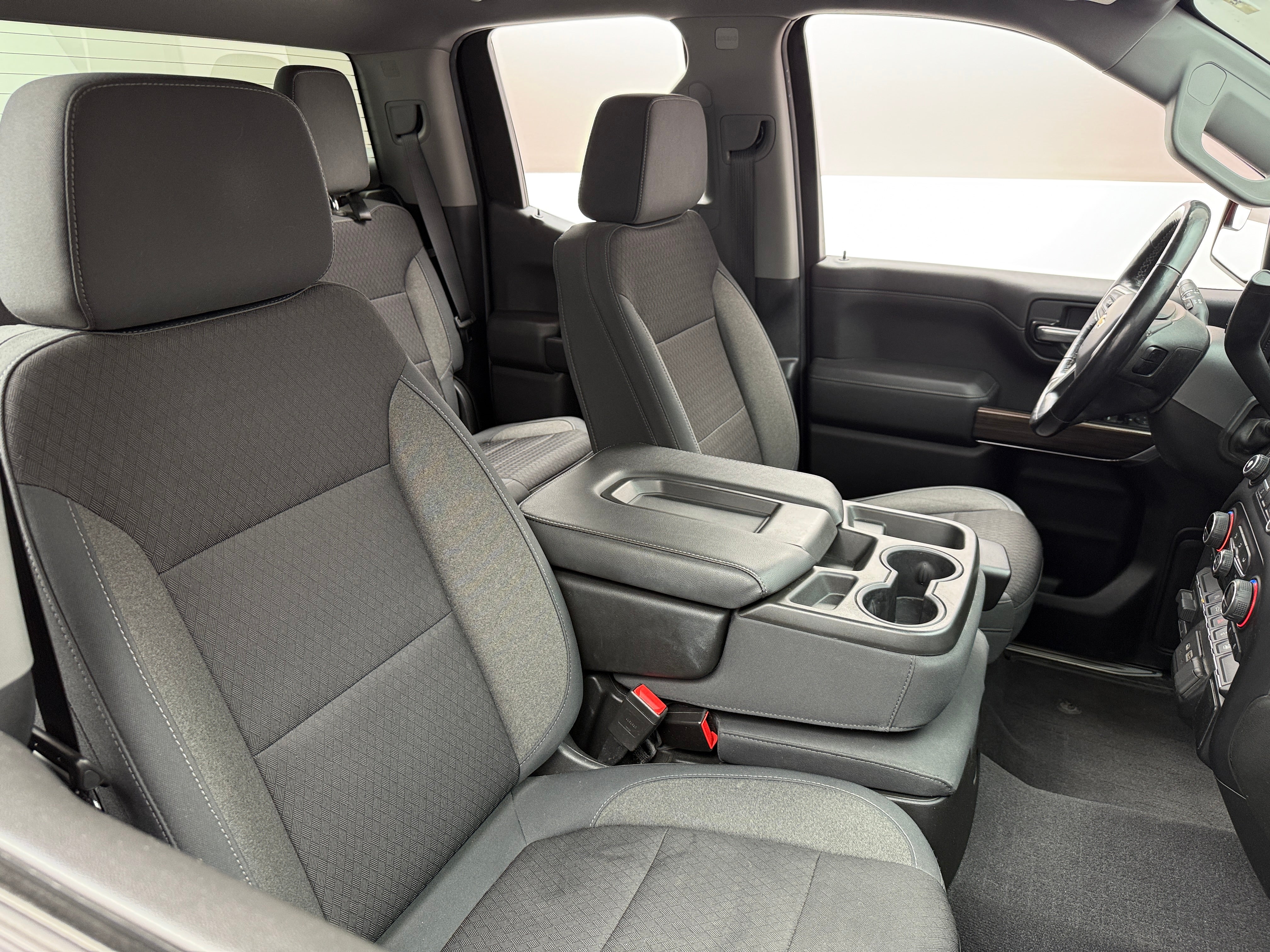 2019 Chevrolet Silverado 1500 LT 2