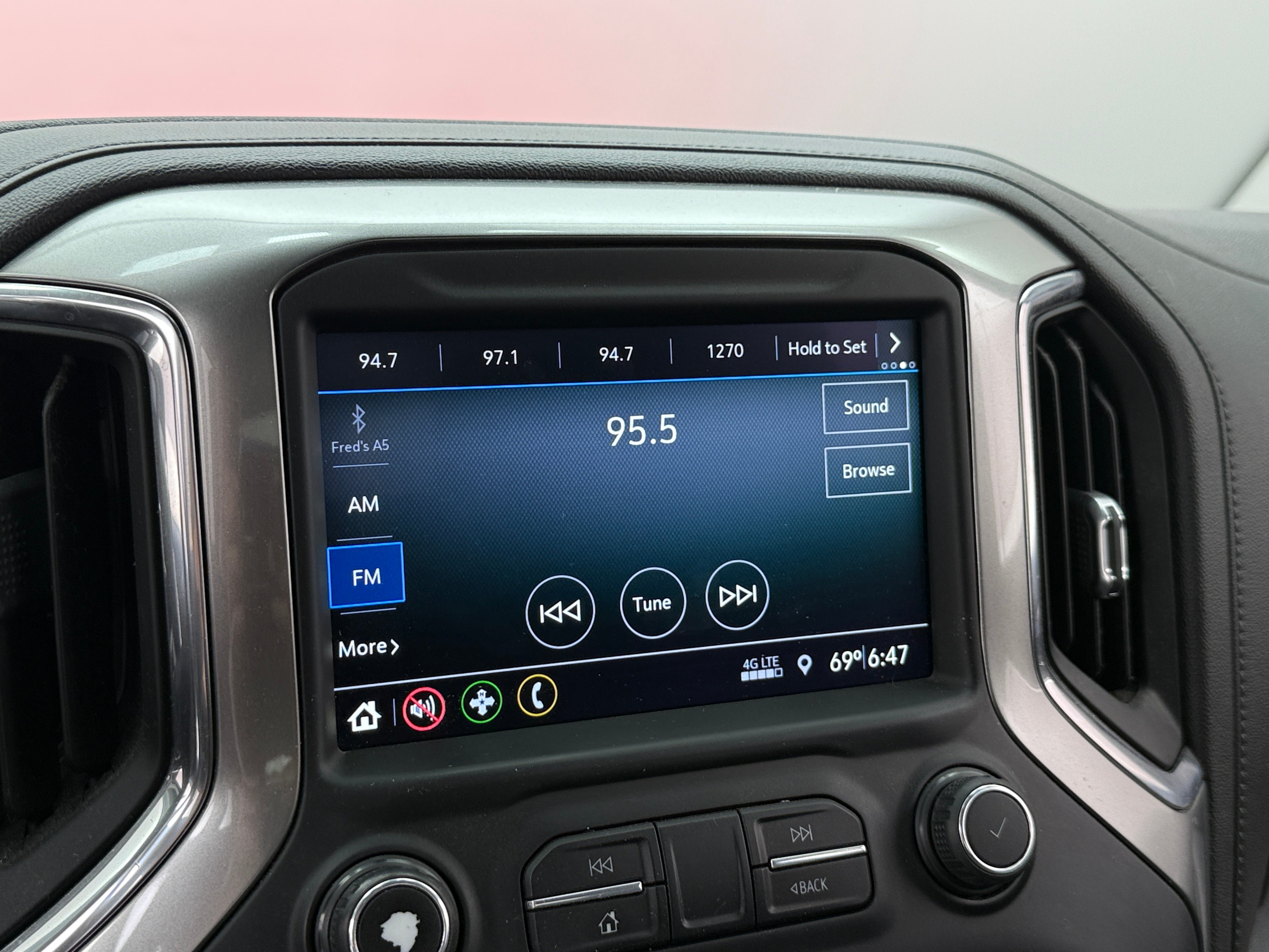 2019 Chevrolet Silverado 1500 LT 4