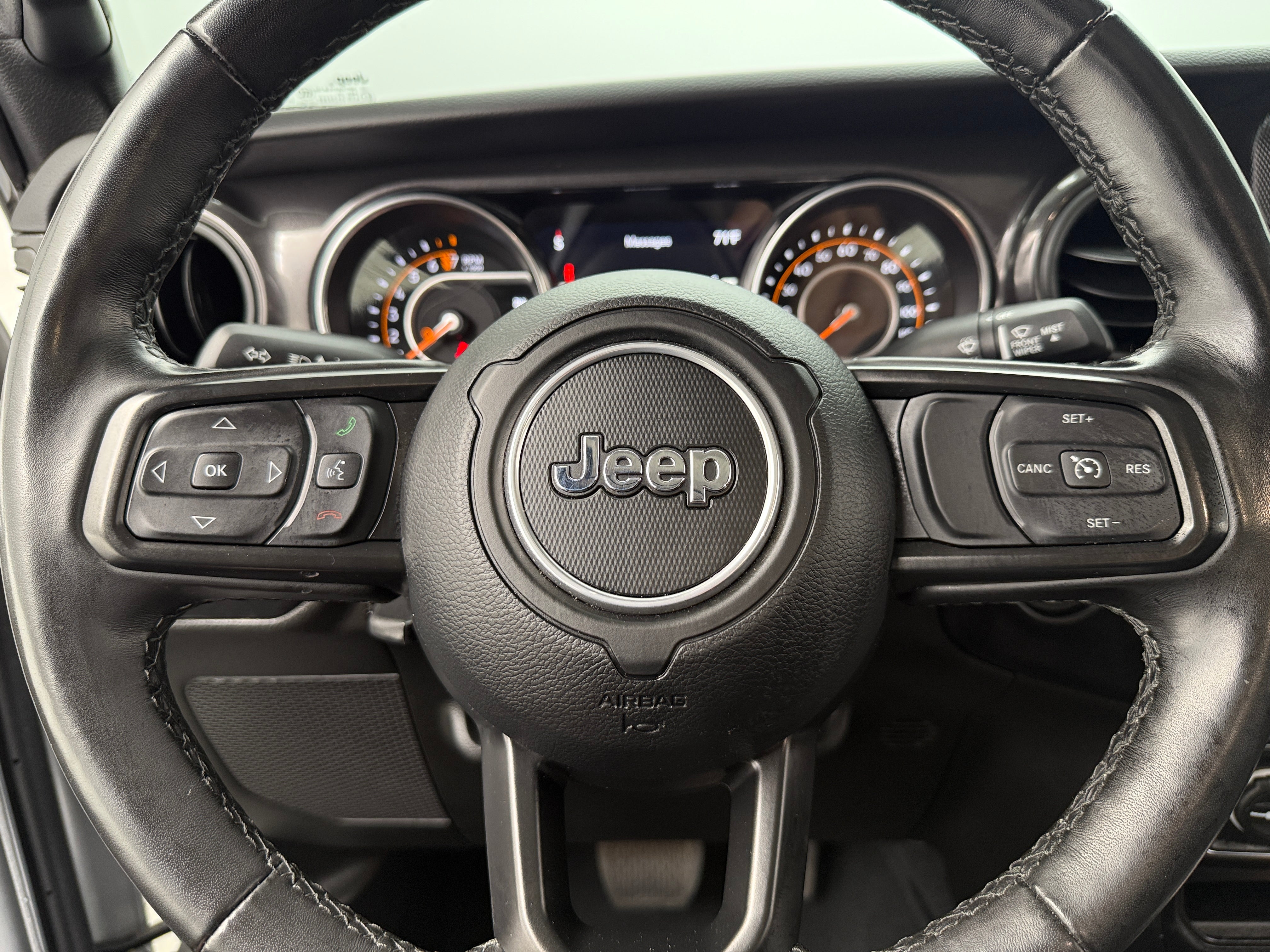 2022 Jeep Gladiator Altitude 5