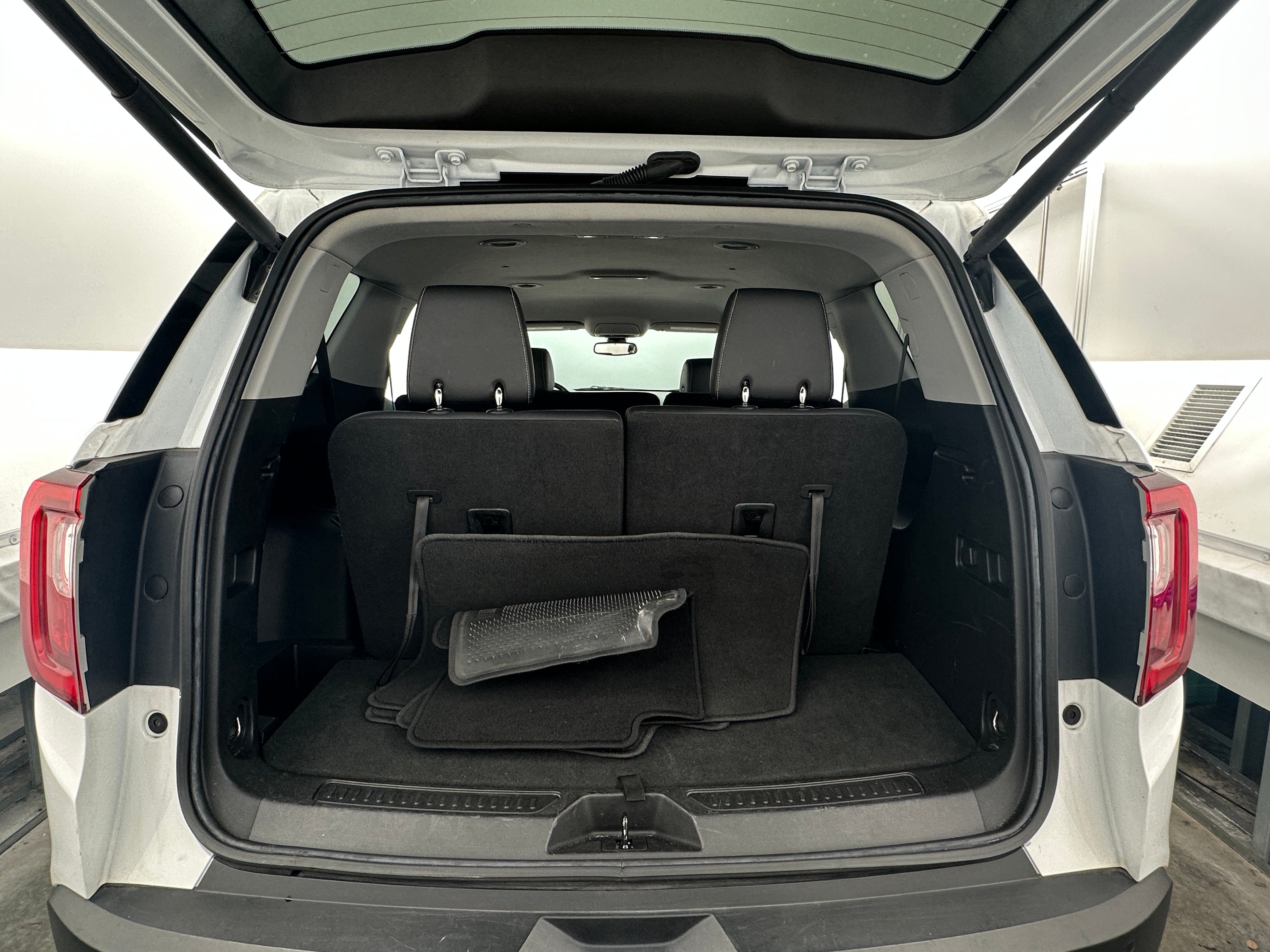 2023 GMC Acadia SLT 6