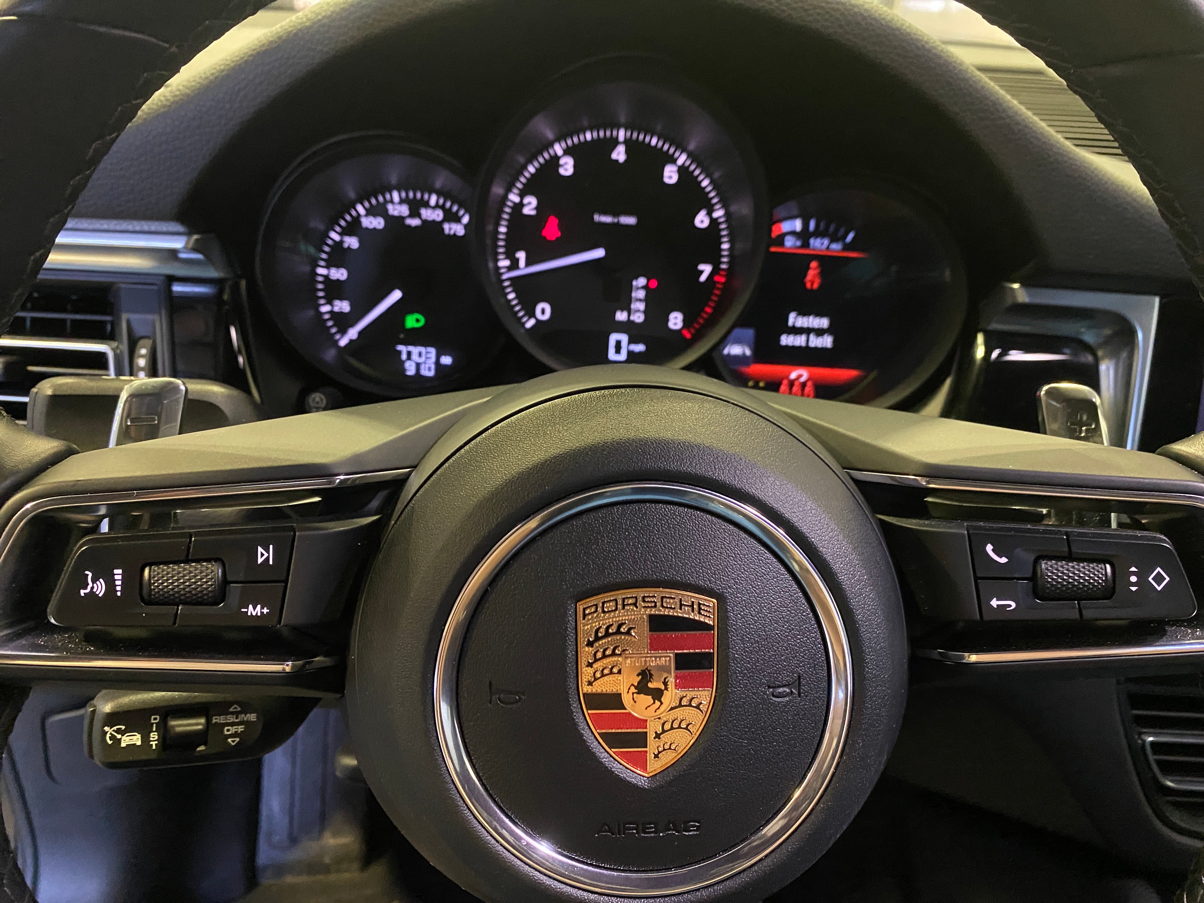 2024 Porsche Macan T 4