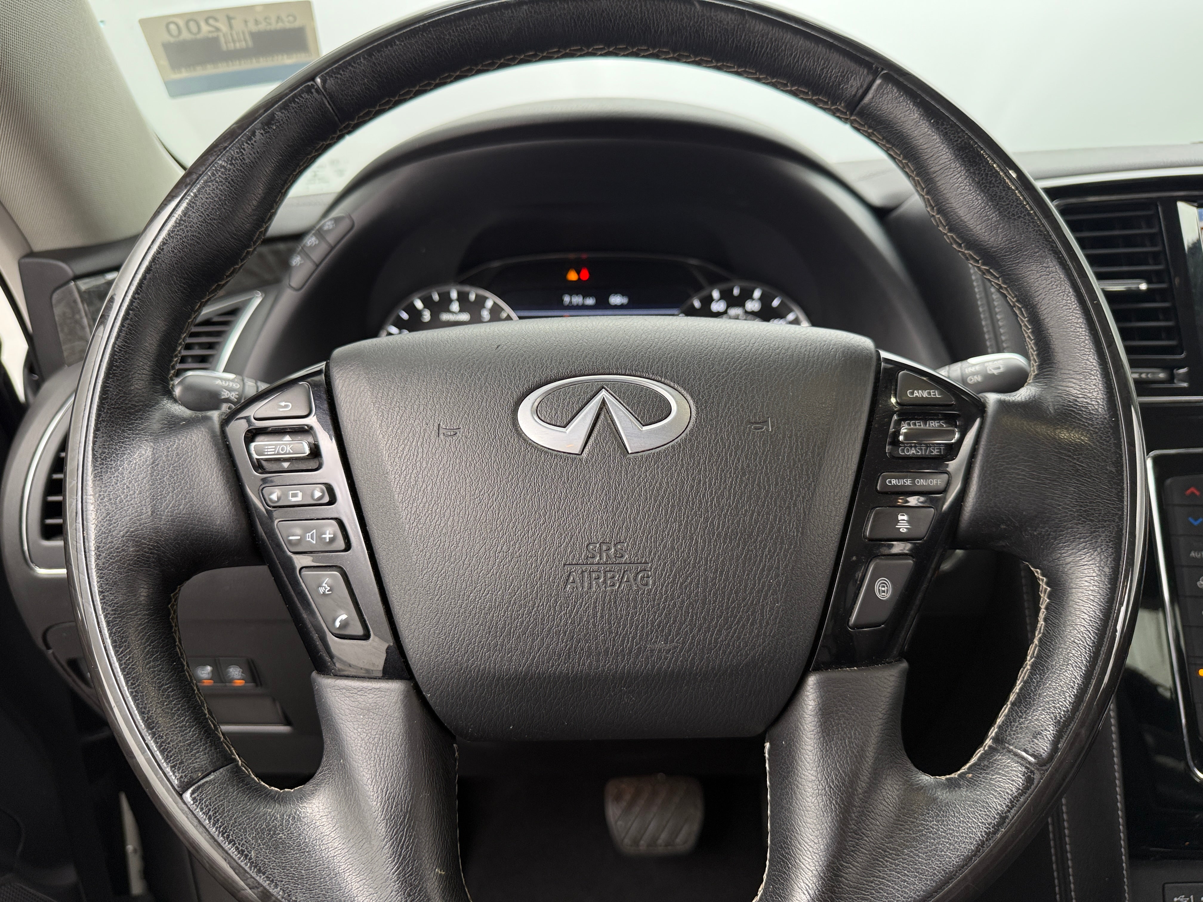 2020 INFINITI QX80 Luxe 4