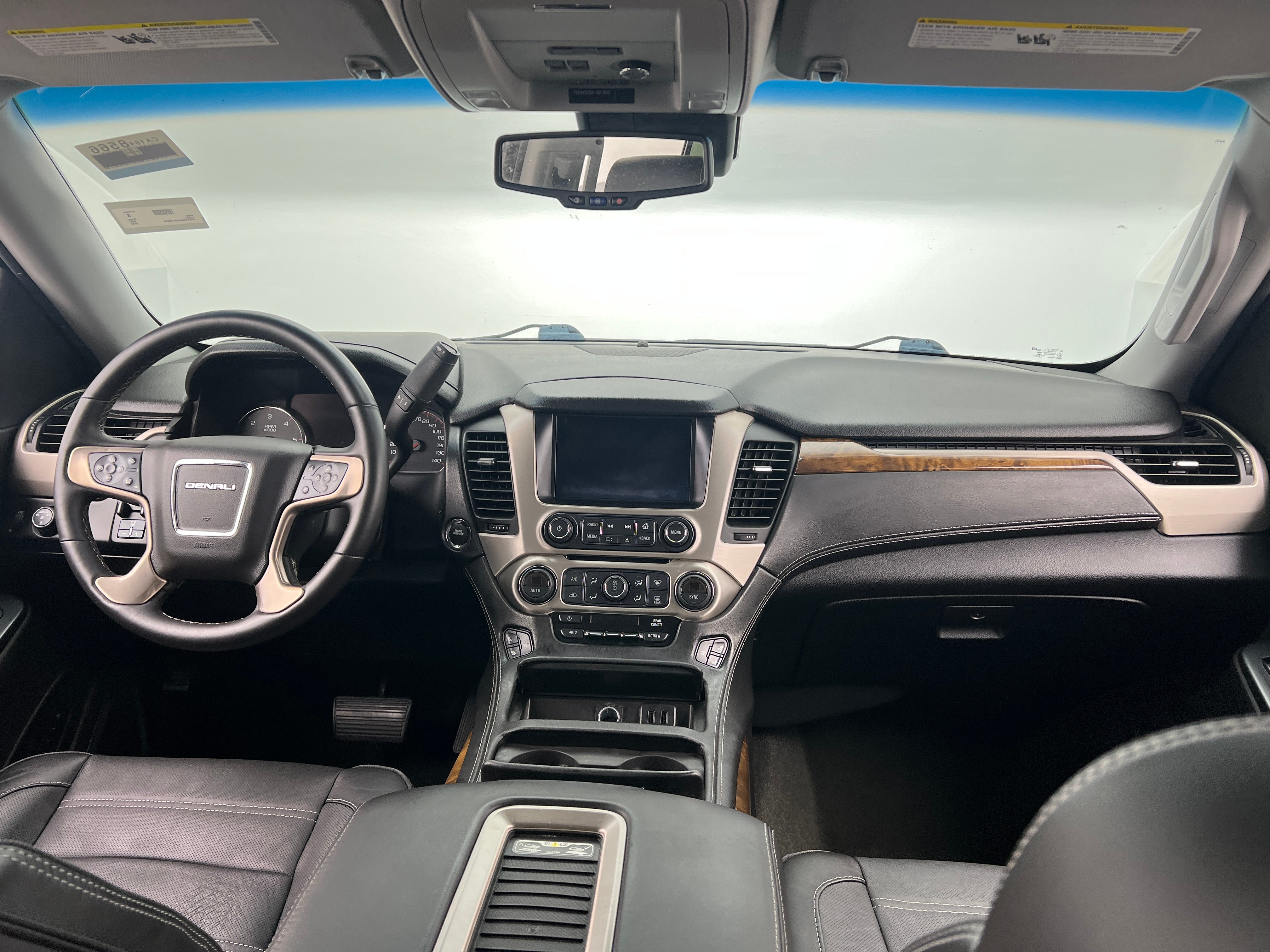 2016 GMC Yukon Denali 2