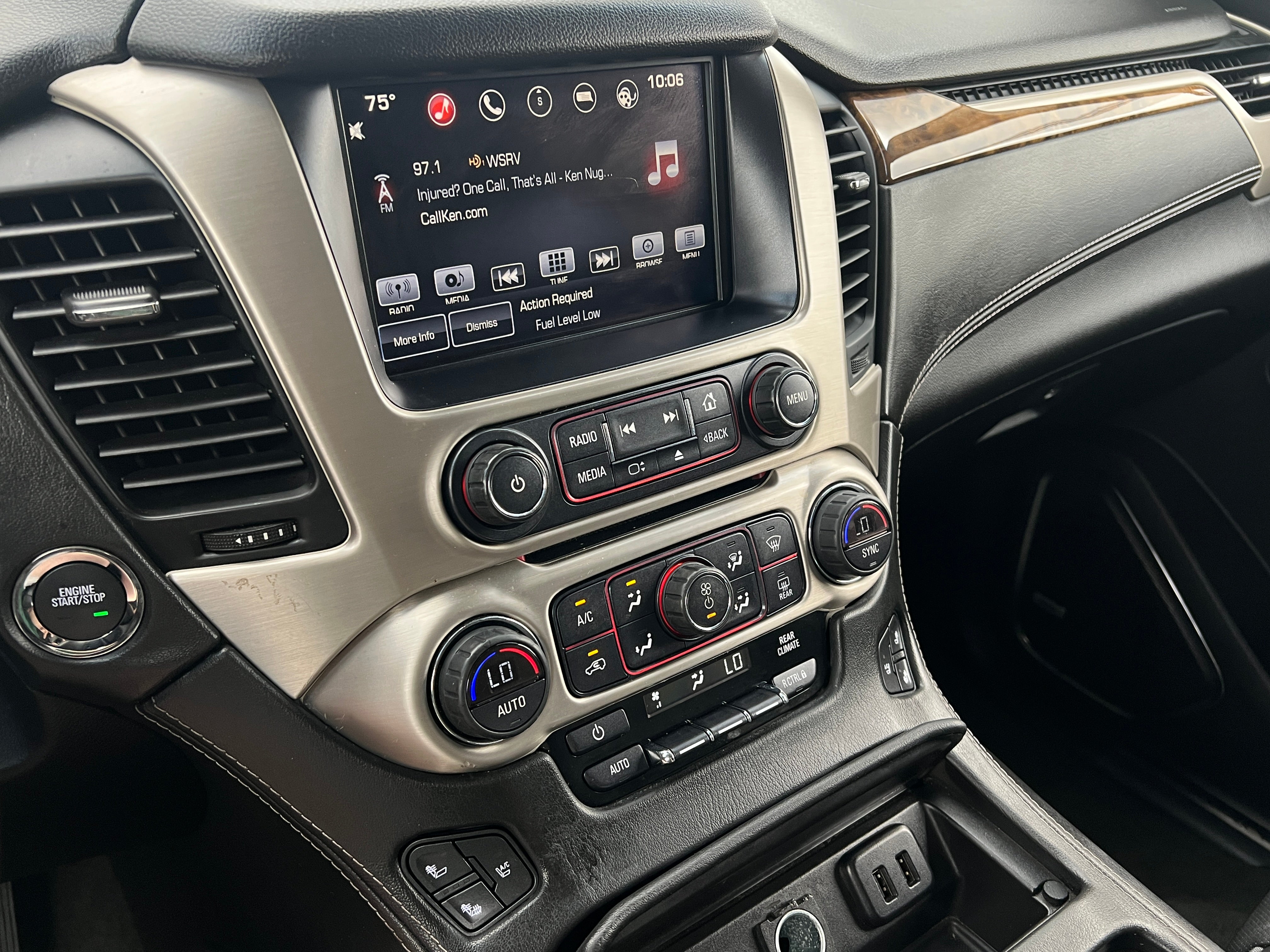 2016 GMC Yukon Denali 3