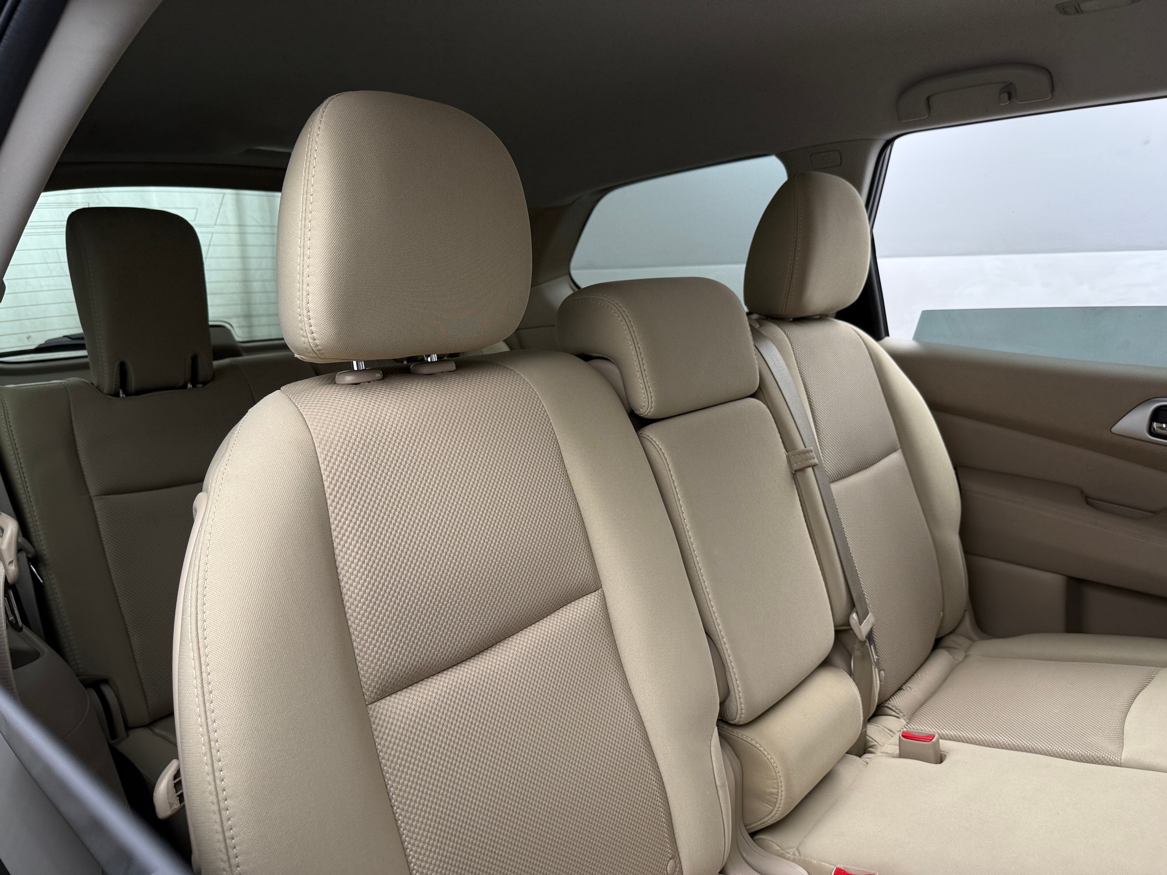 2020 Nissan Pathfinder SV 6