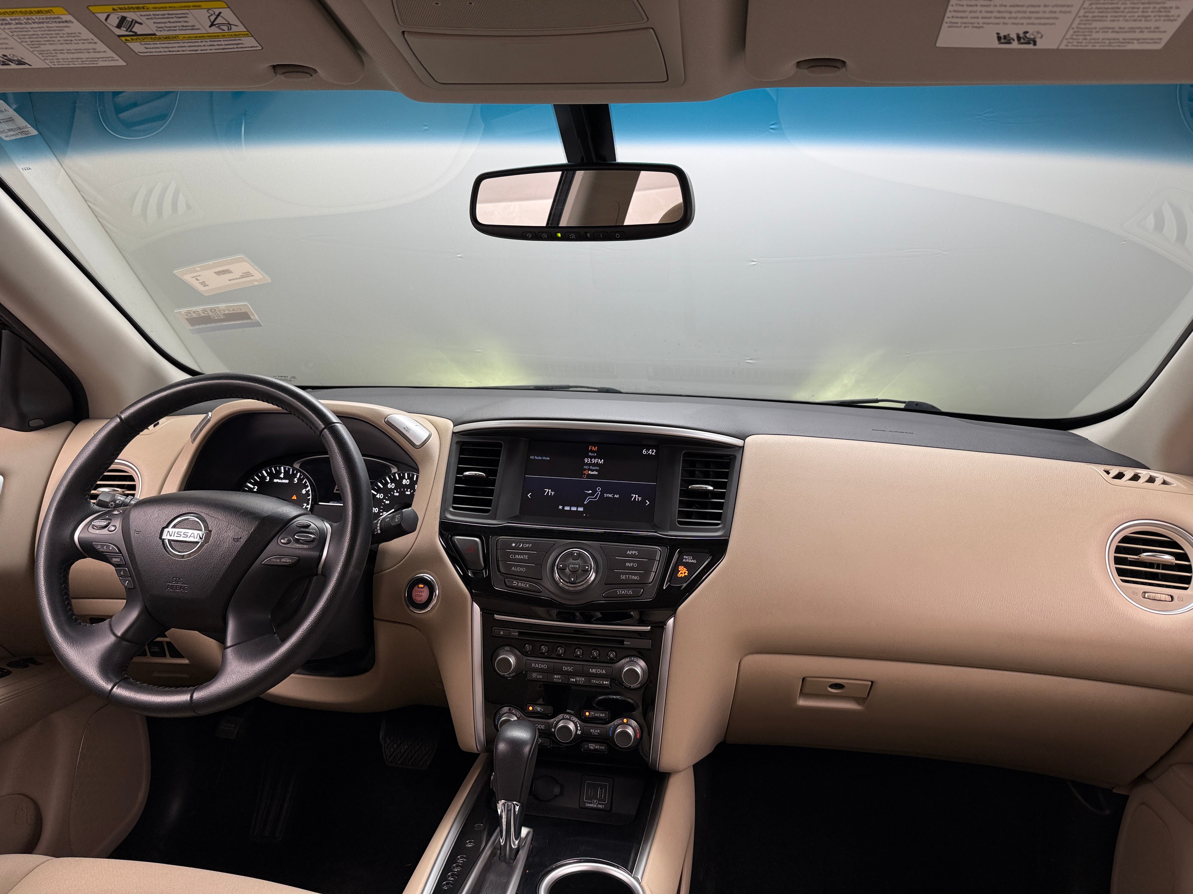 2020 Nissan Pathfinder SV 3