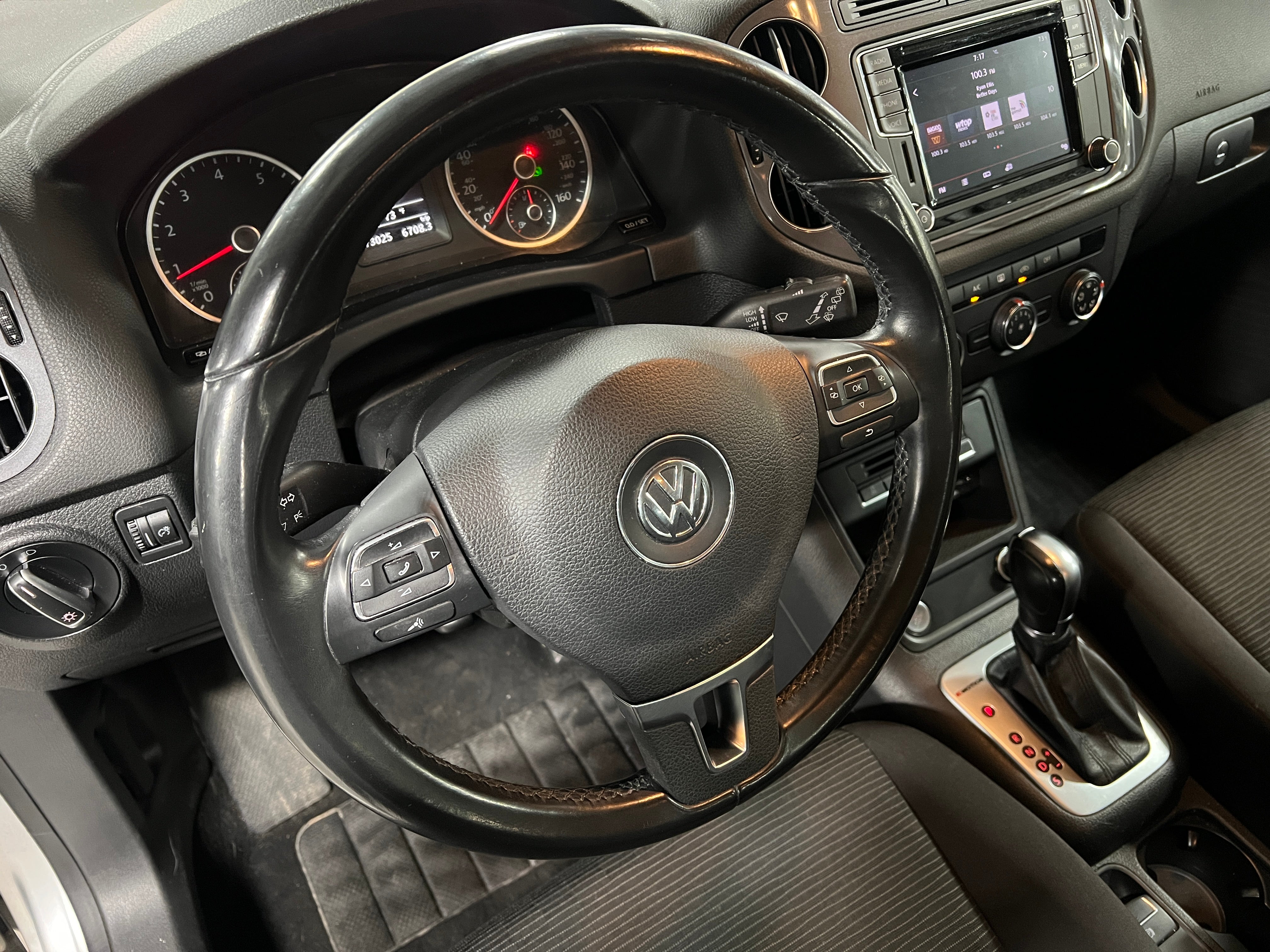 2018 Volkswagen Tiguan Limited 5