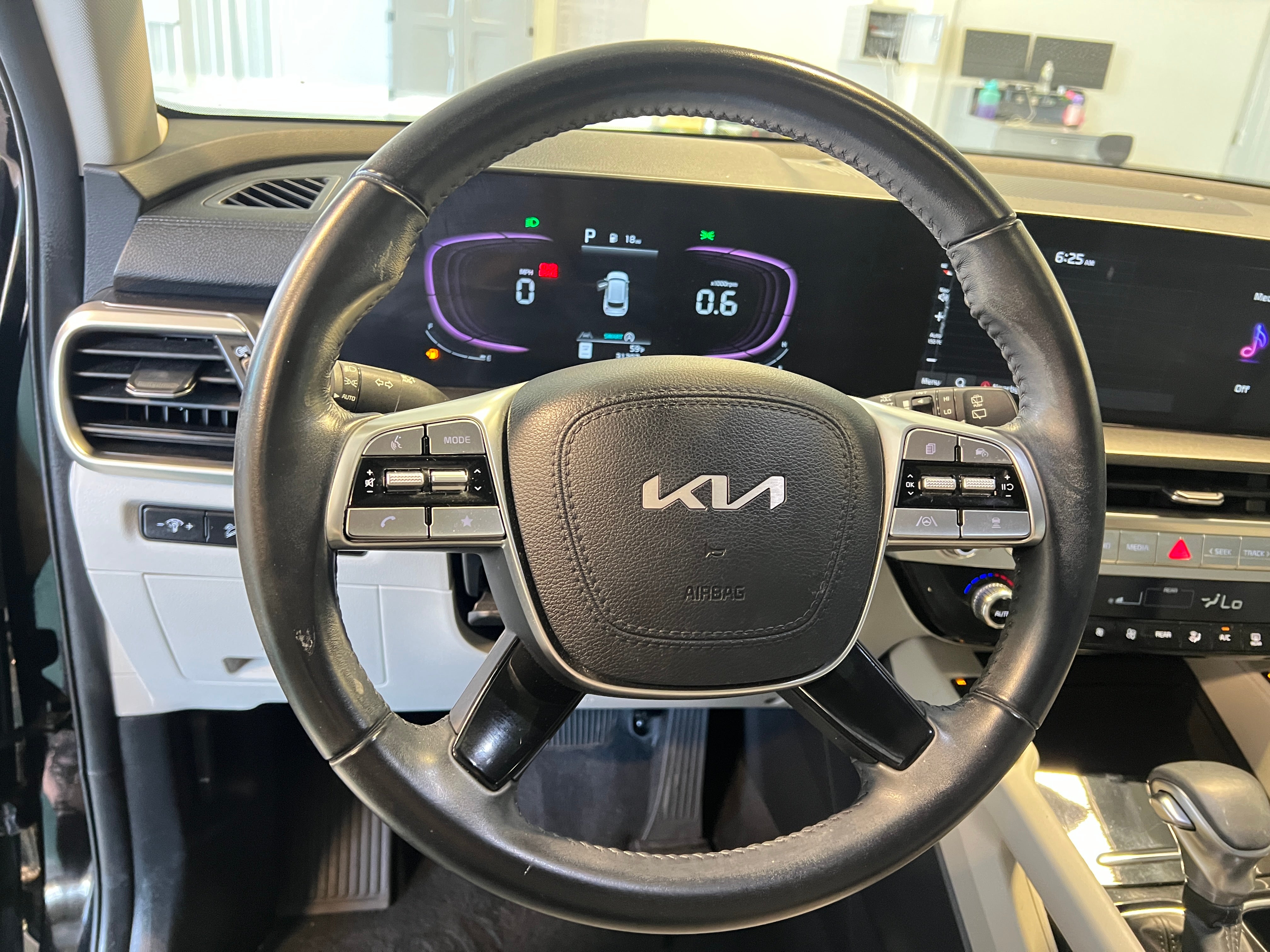 2023 Kia Telluride S 4