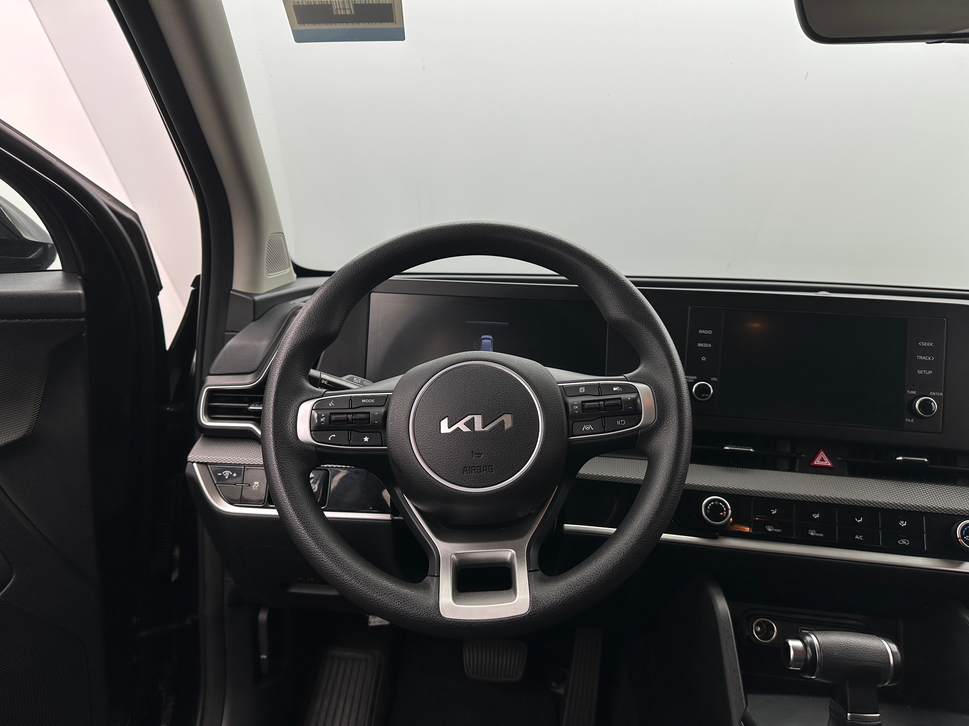 2023 Kia Sportage LX 5