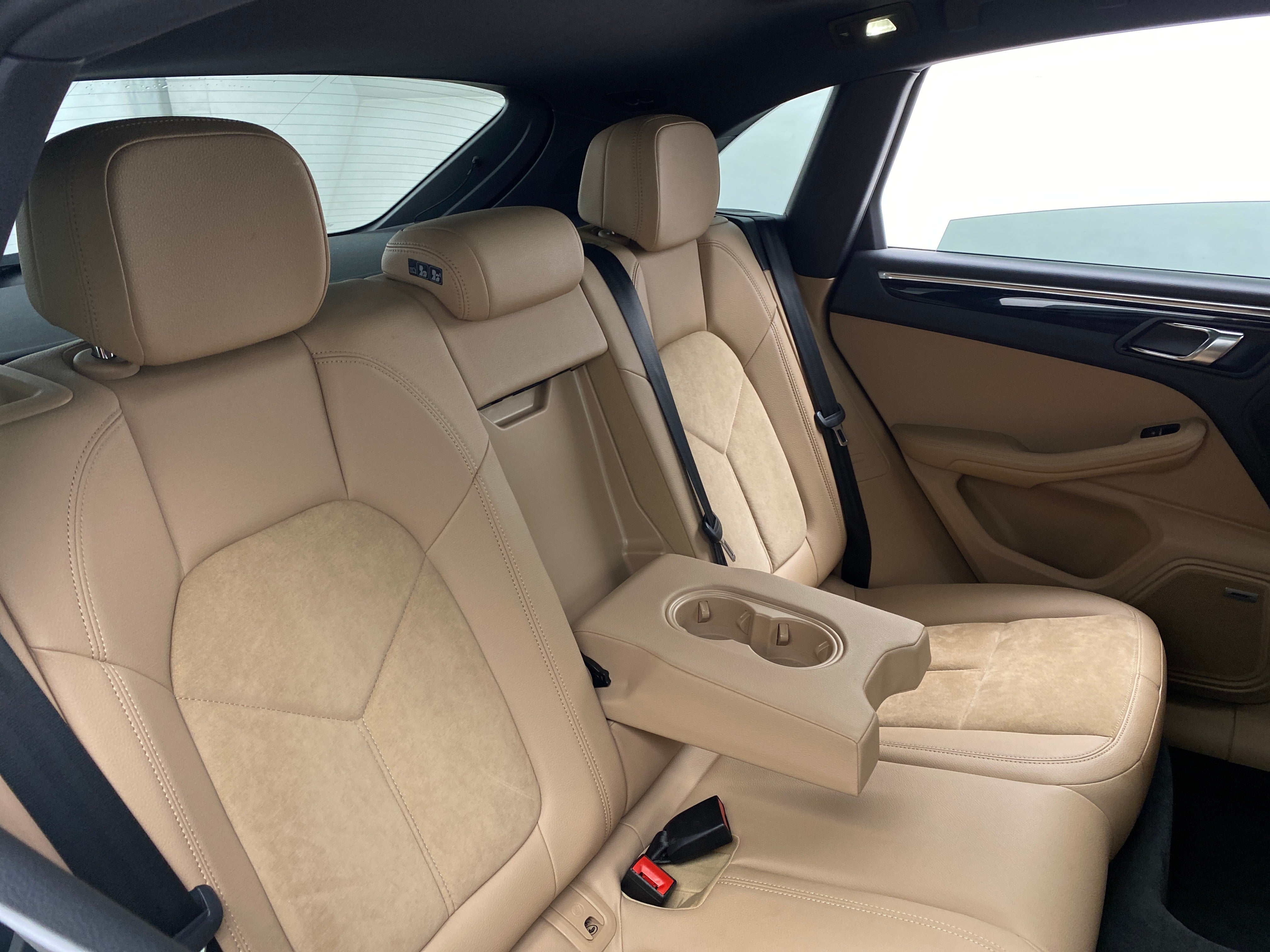 2021 Porsche Macan Base 5
