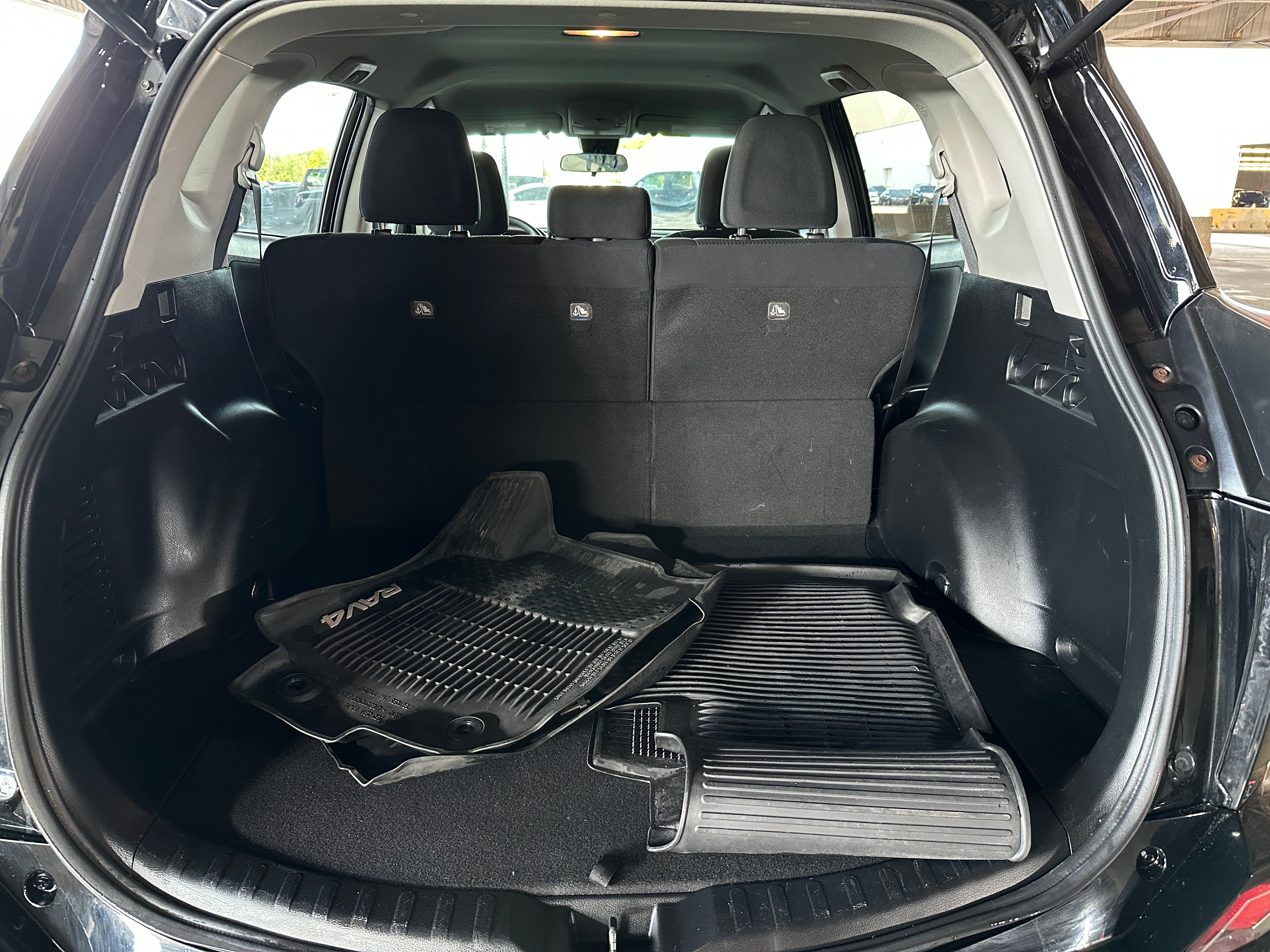 2017 Toyota RAV4 LE 7