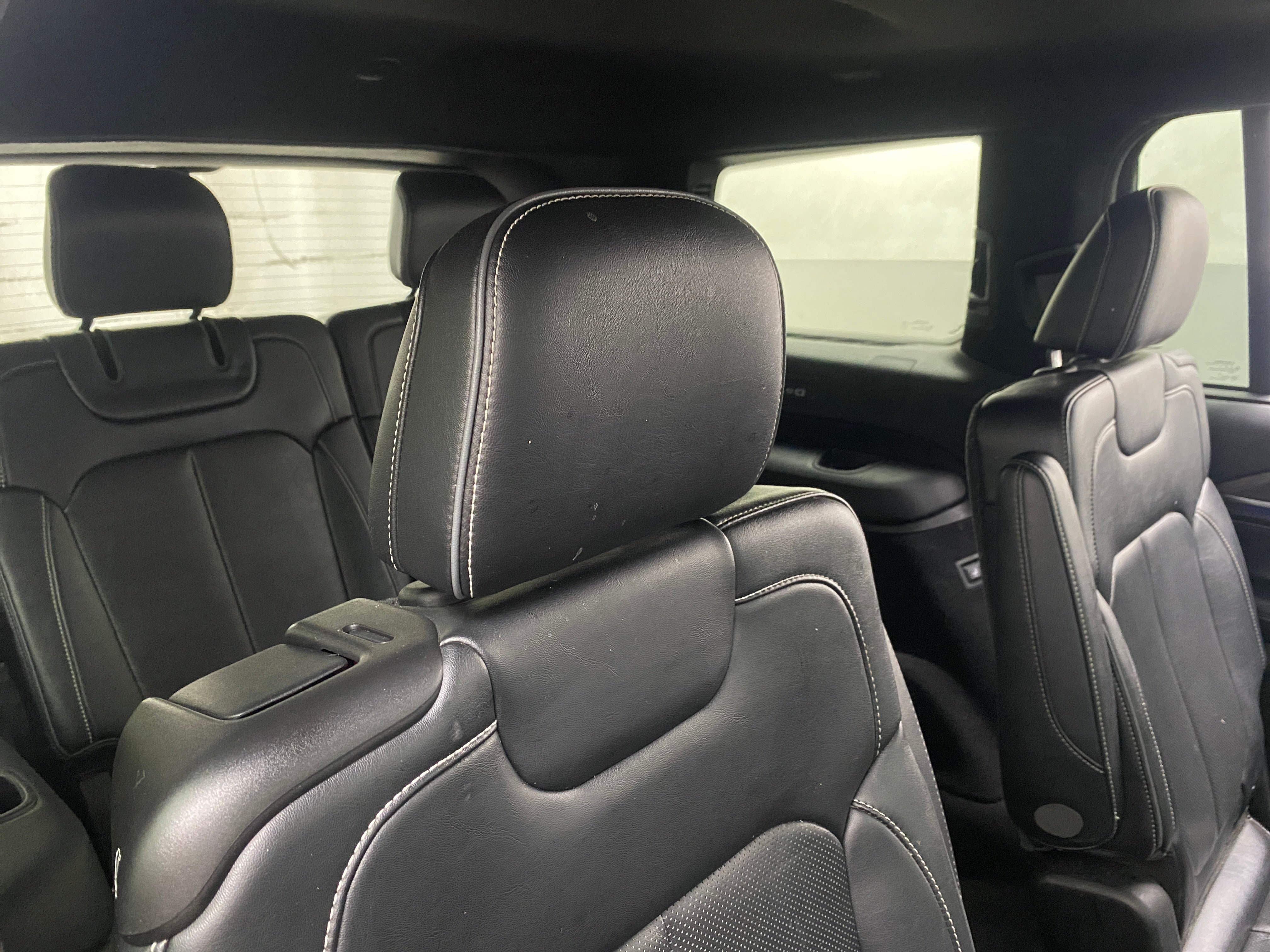 2022 Jeep Grand Cherokee L Overland 5